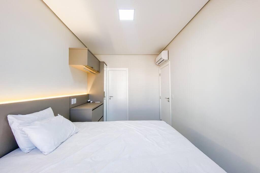 Apartamento poucos metros da praia de Palmas - 0112