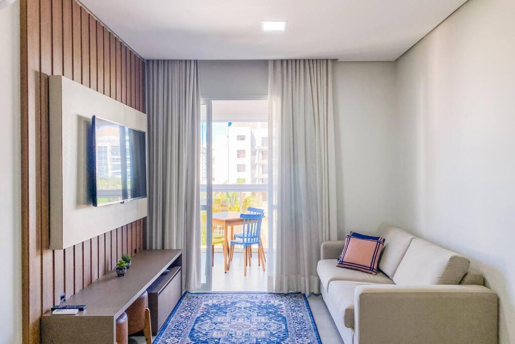 Apartamento poucos metros da praia de Palmas - 0112