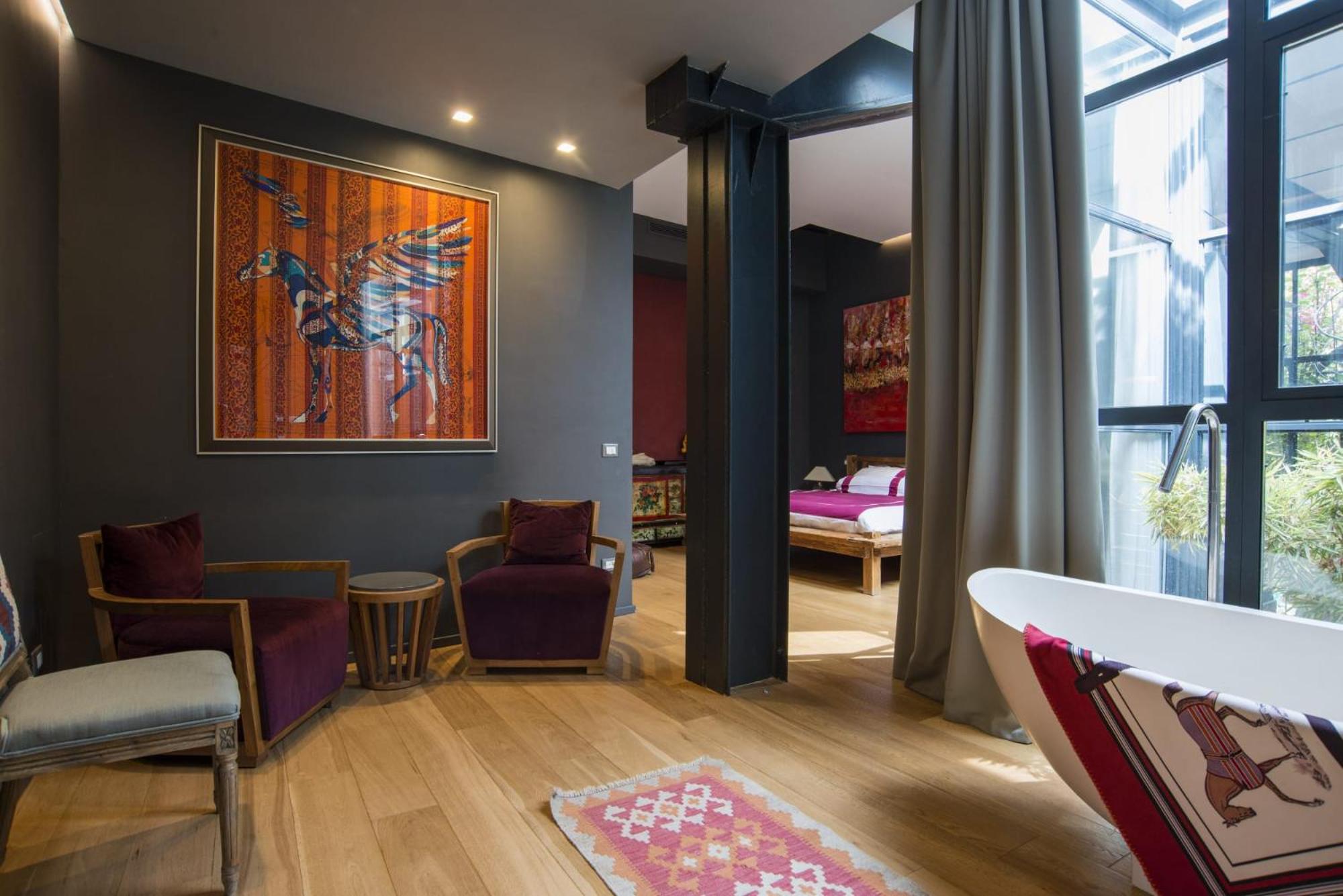 hotel room