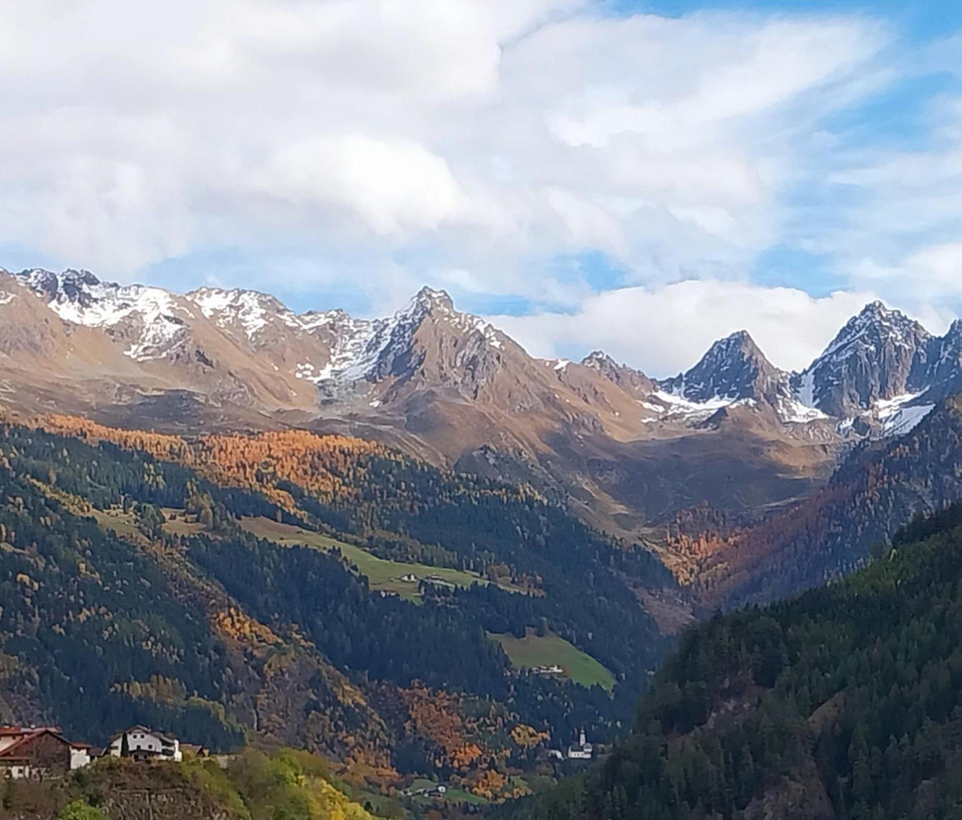 Burg Laudegg Blick