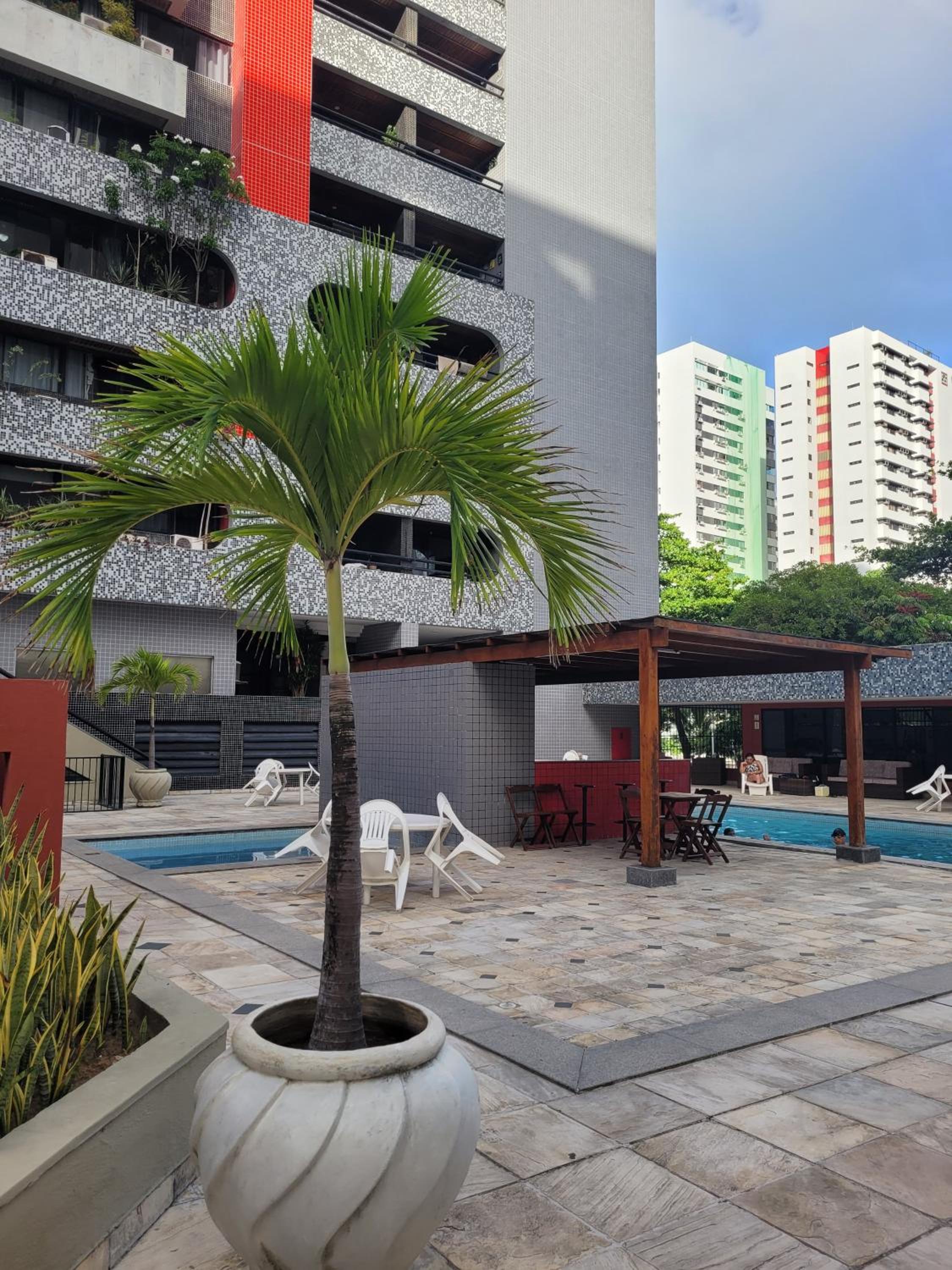 Recife flat vista mar 81