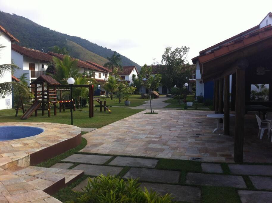 Condomínio maravilhoso e familiar, 03 dorm com 01 suíte