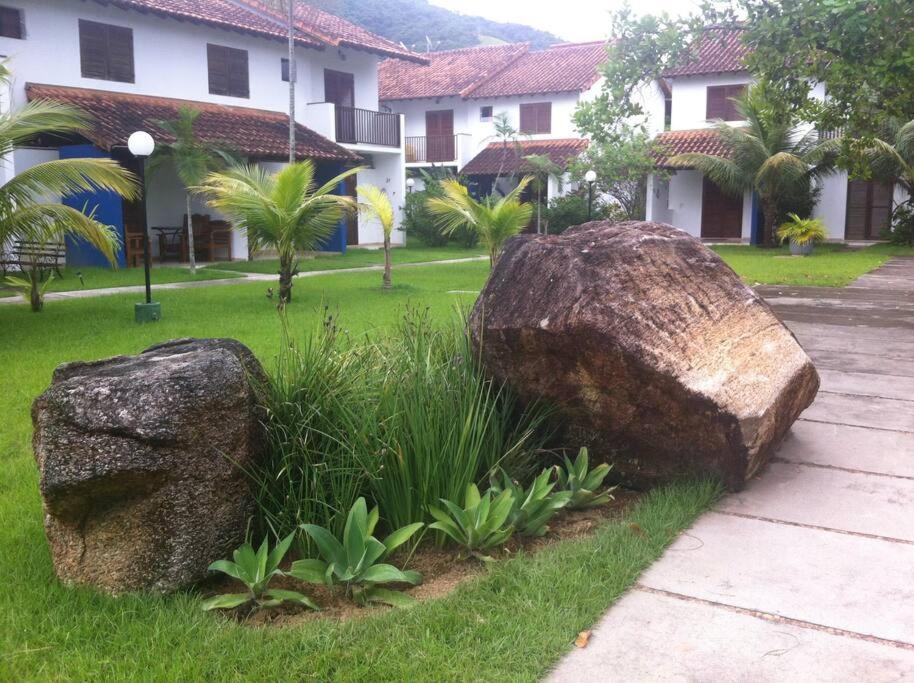 Condomínio maravilhoso e familiar, 03 dorm com 01 suíte