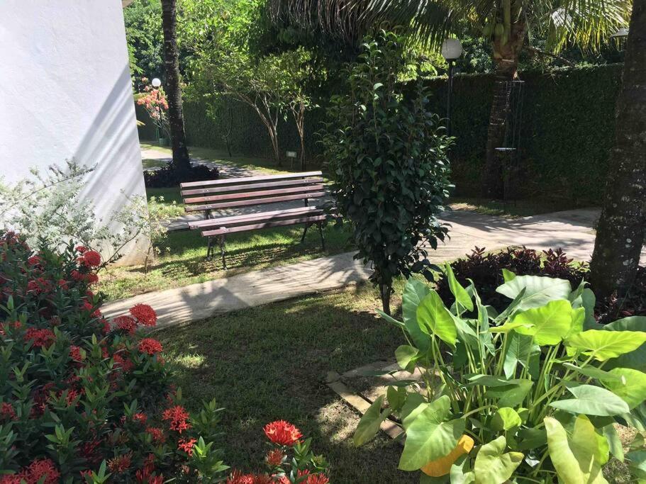 Condomínio maravilhoso e familiar, 03 dorm com 01 suíte