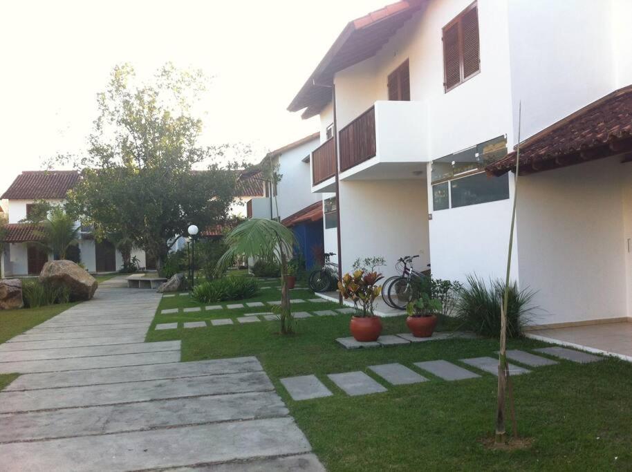 Condomínio maravilhoso e familiar, 03 dorm com 01 suíte