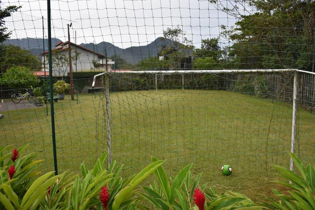 Condomínio maravilhoso e familiar, 03 dorm com 01 suíte