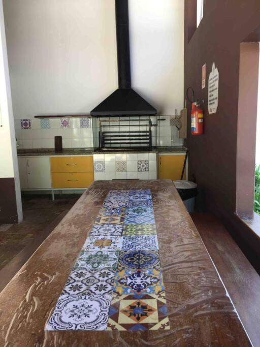 Condomínio maravilhoso e familiar, 03 dorm com 01 suíte