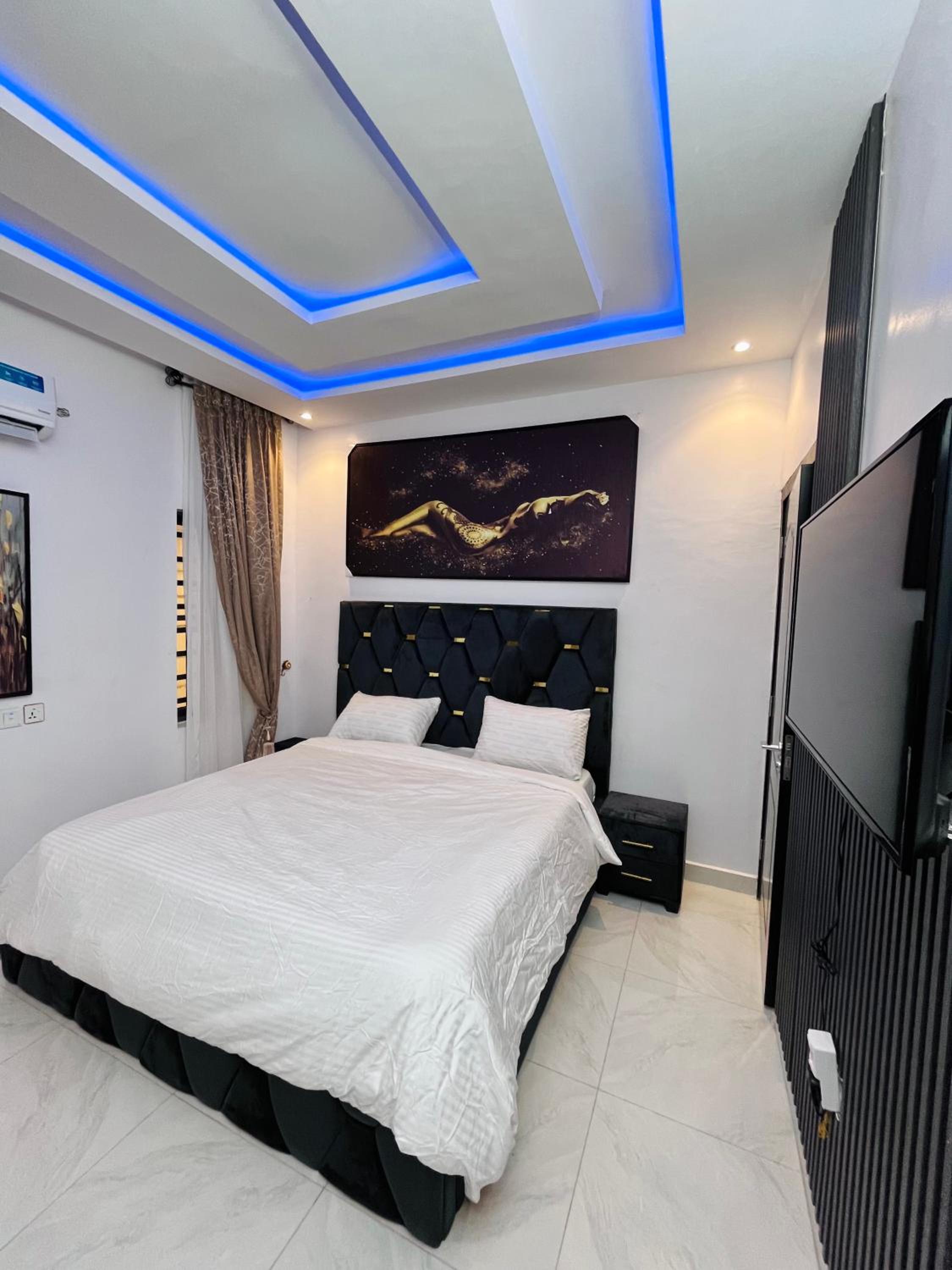 Graceville-Grandeur Apartments
