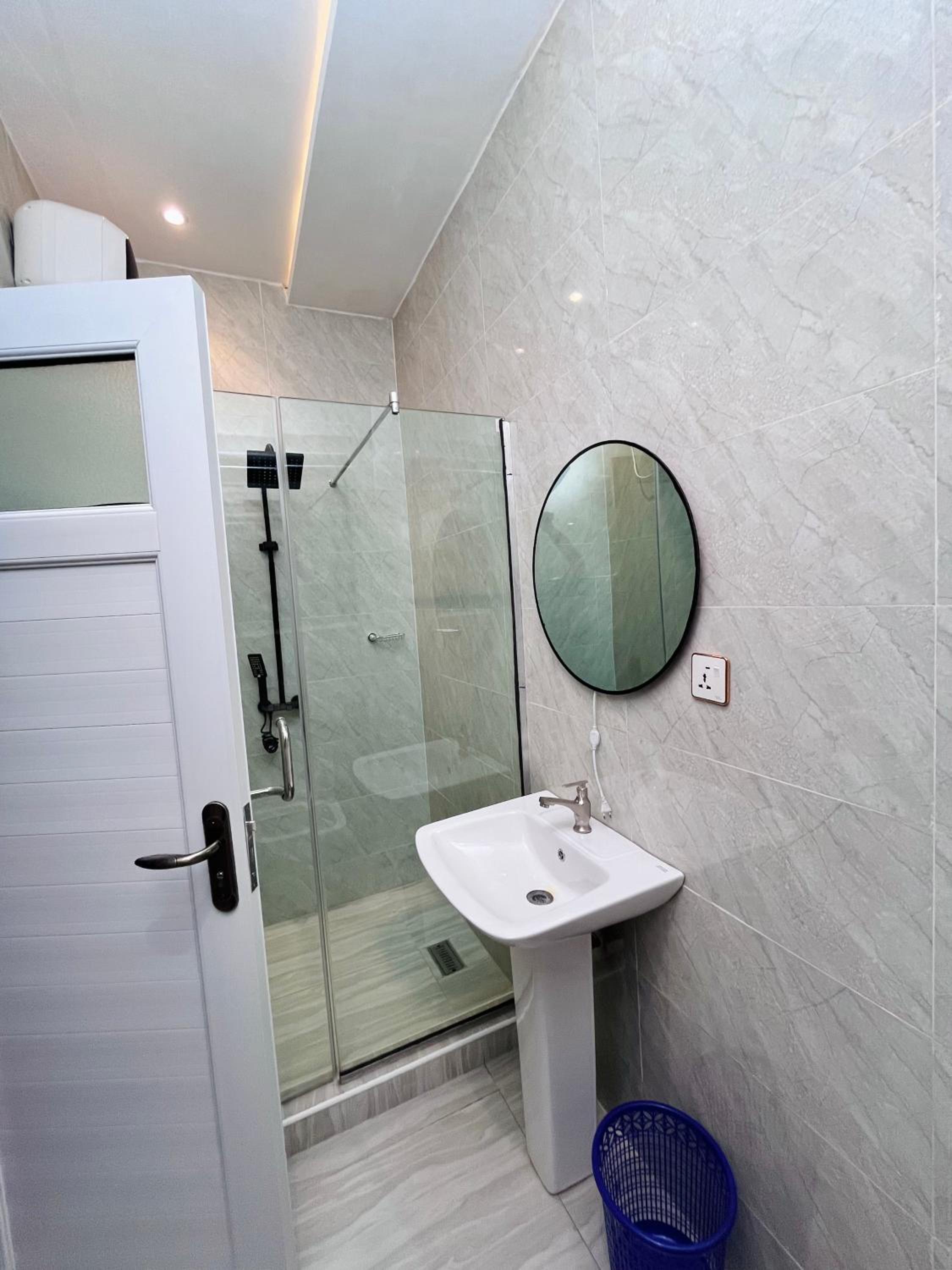 Graceville-Grandeur Apartments