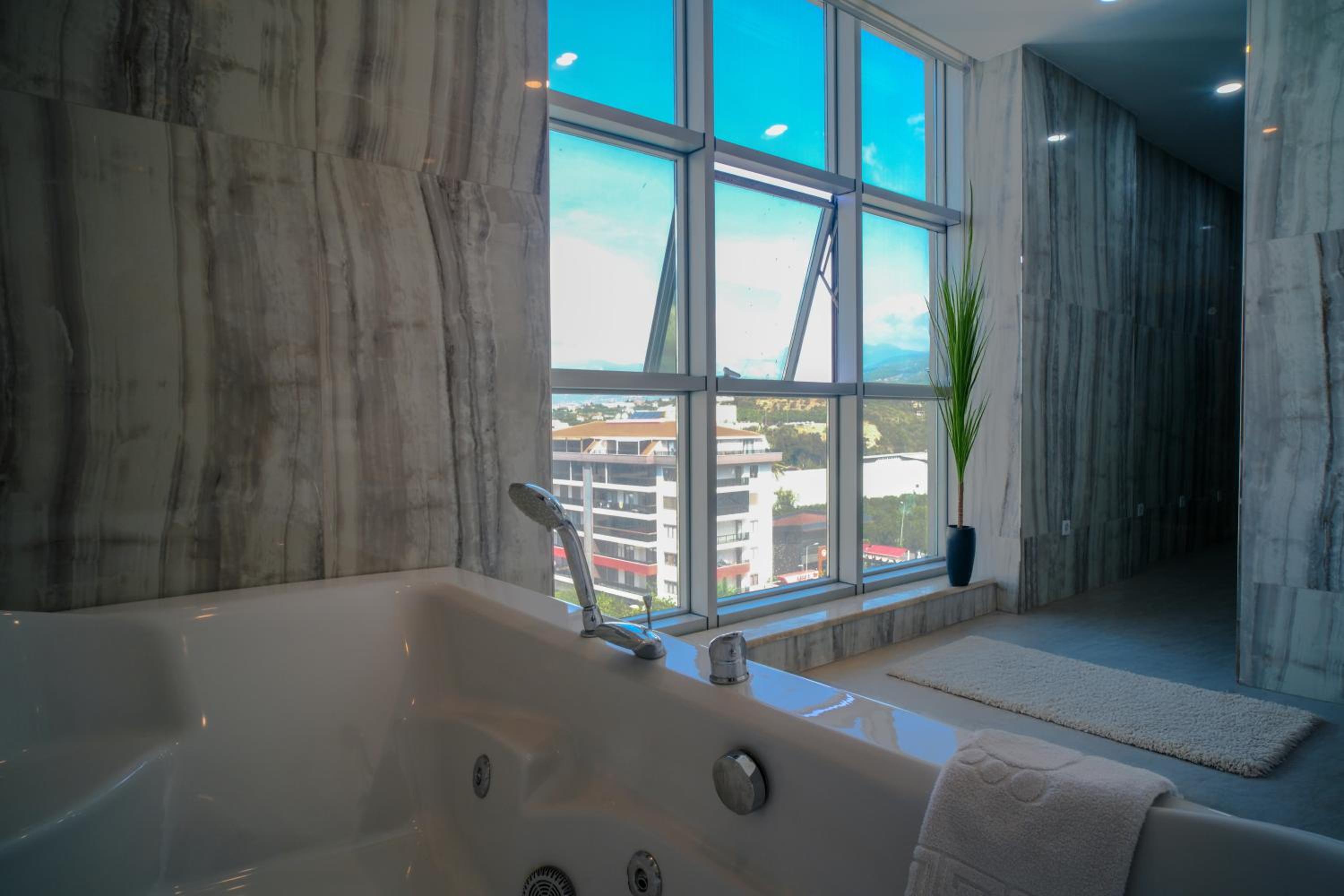 Graf Victor Otel - Image 36