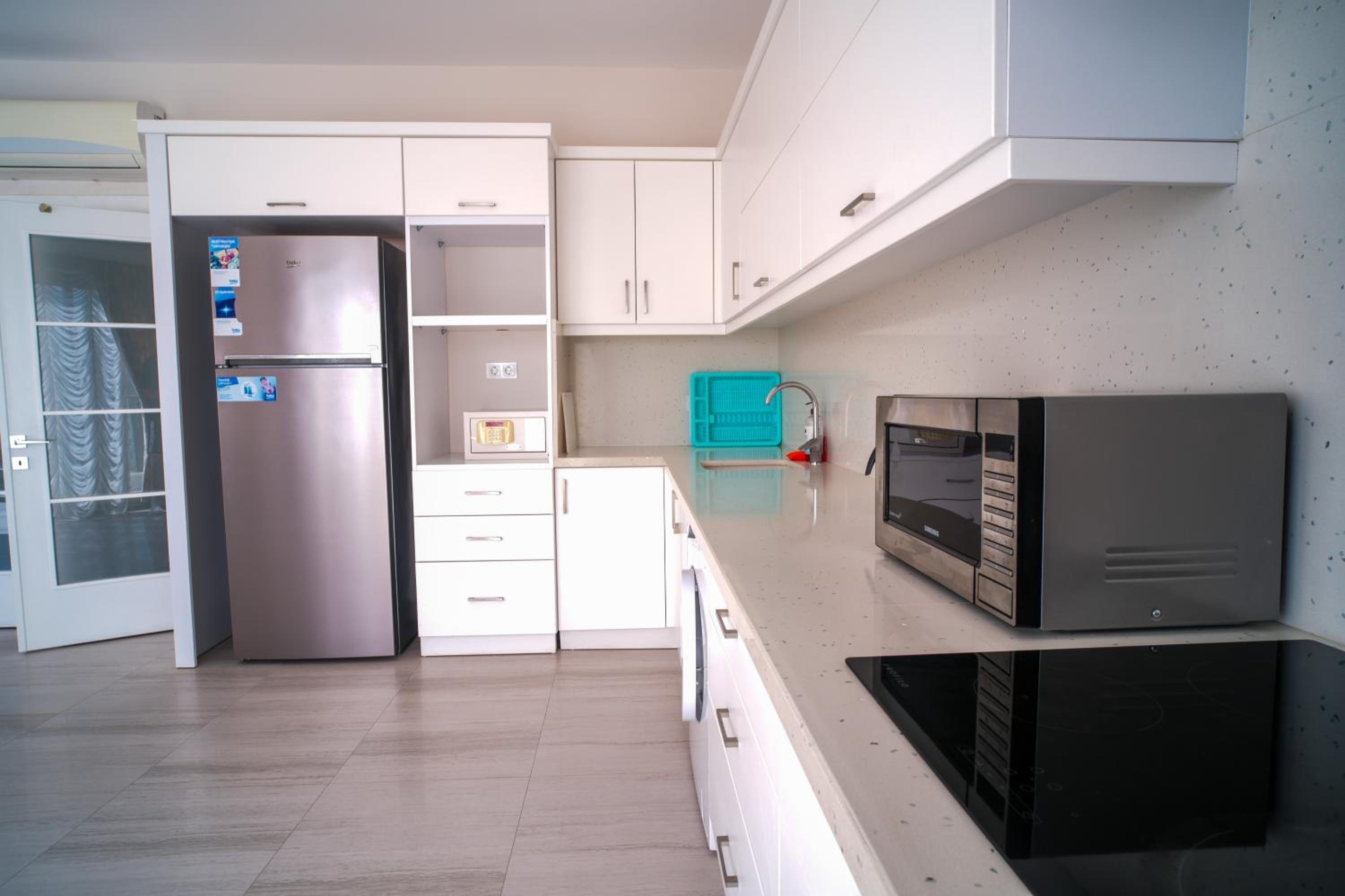 Graf Victor Otel - Image 49