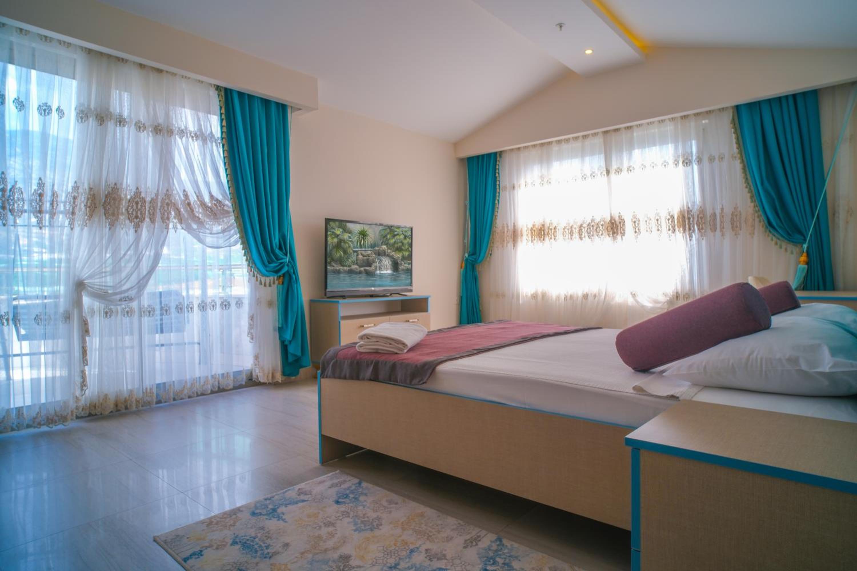 Graf Victor Otel - Image 51