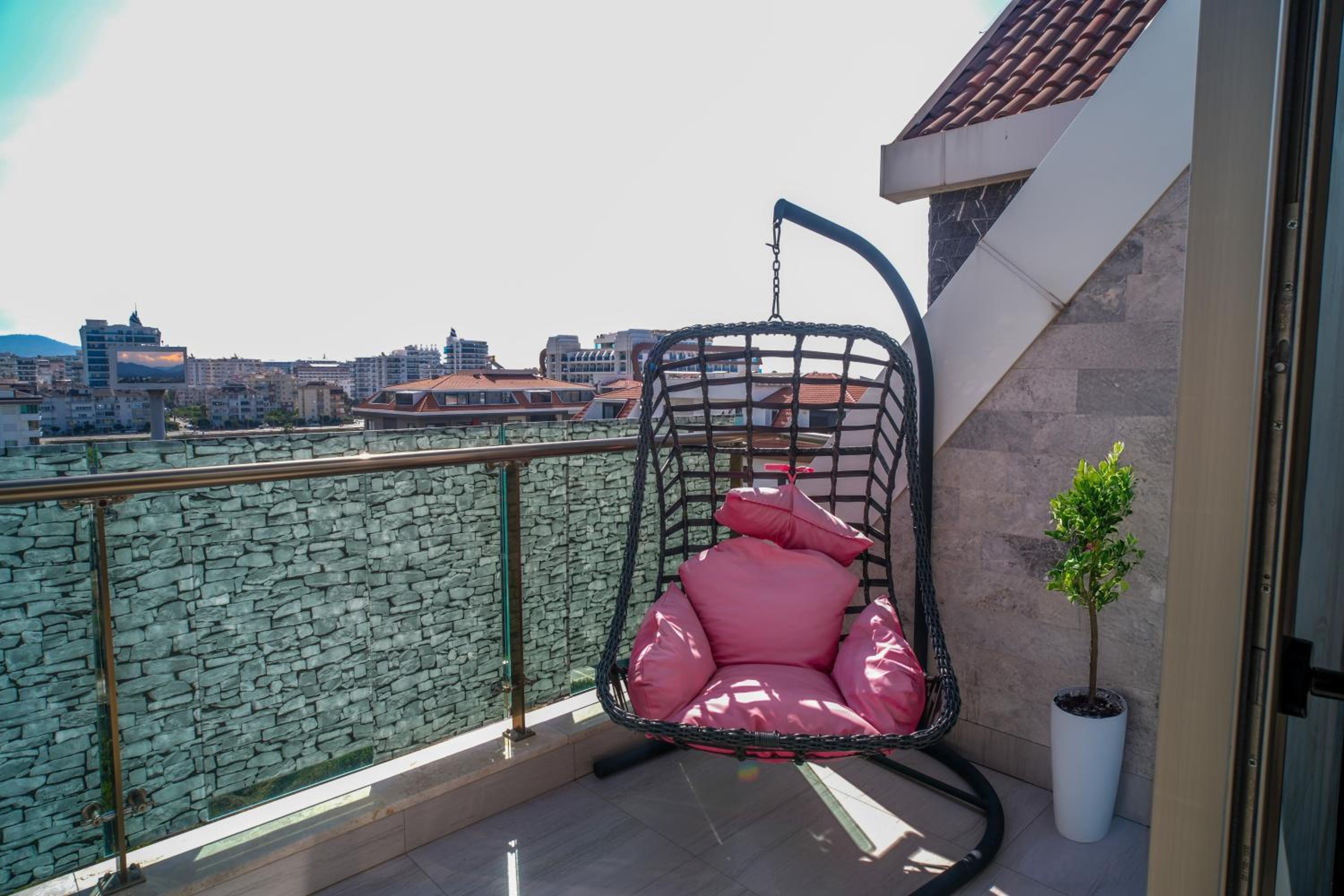 Graf Victor Otel - Image 46