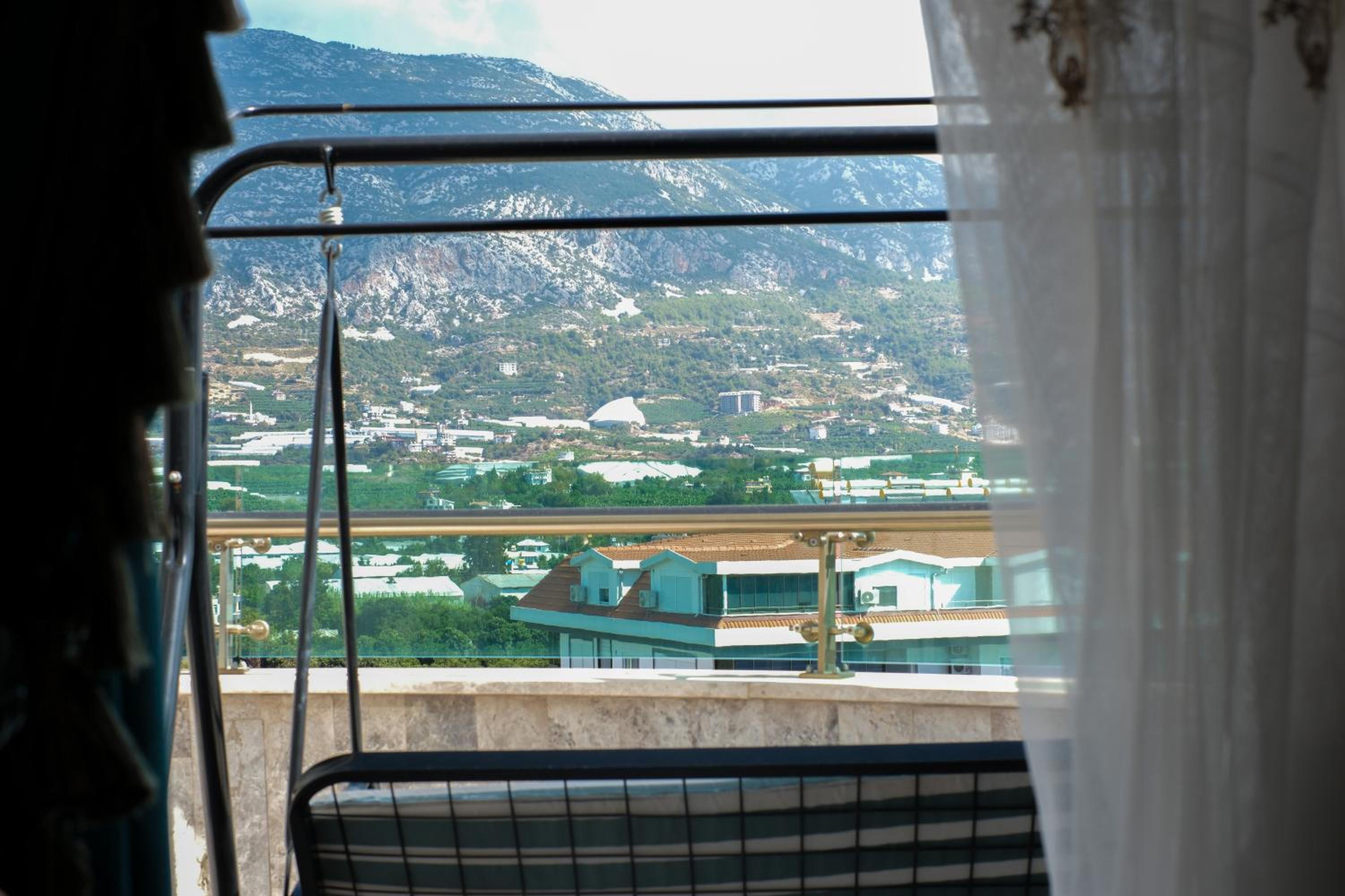 Graf Victor Otel - Image 47