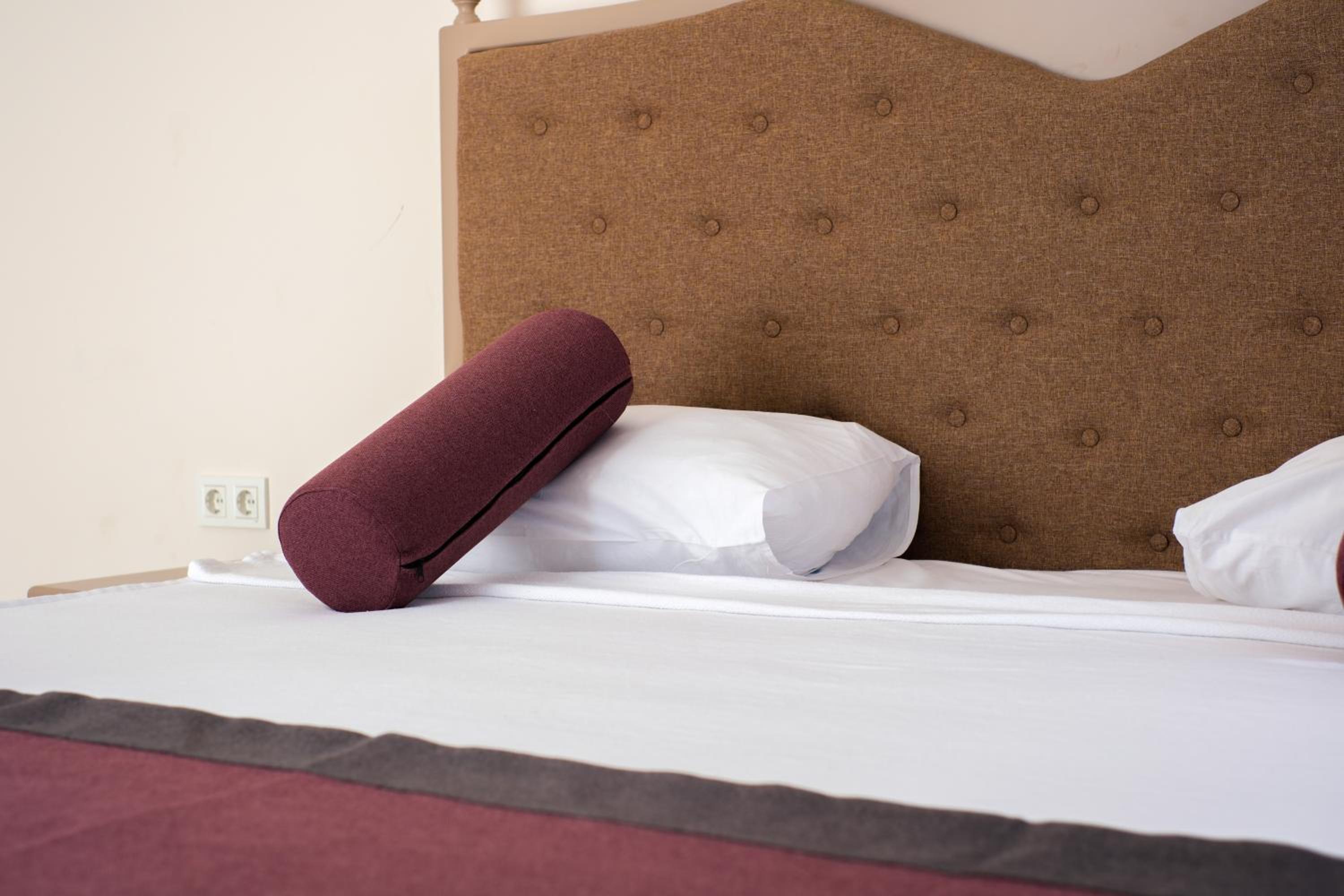 Graf Victor Otel - Image 54