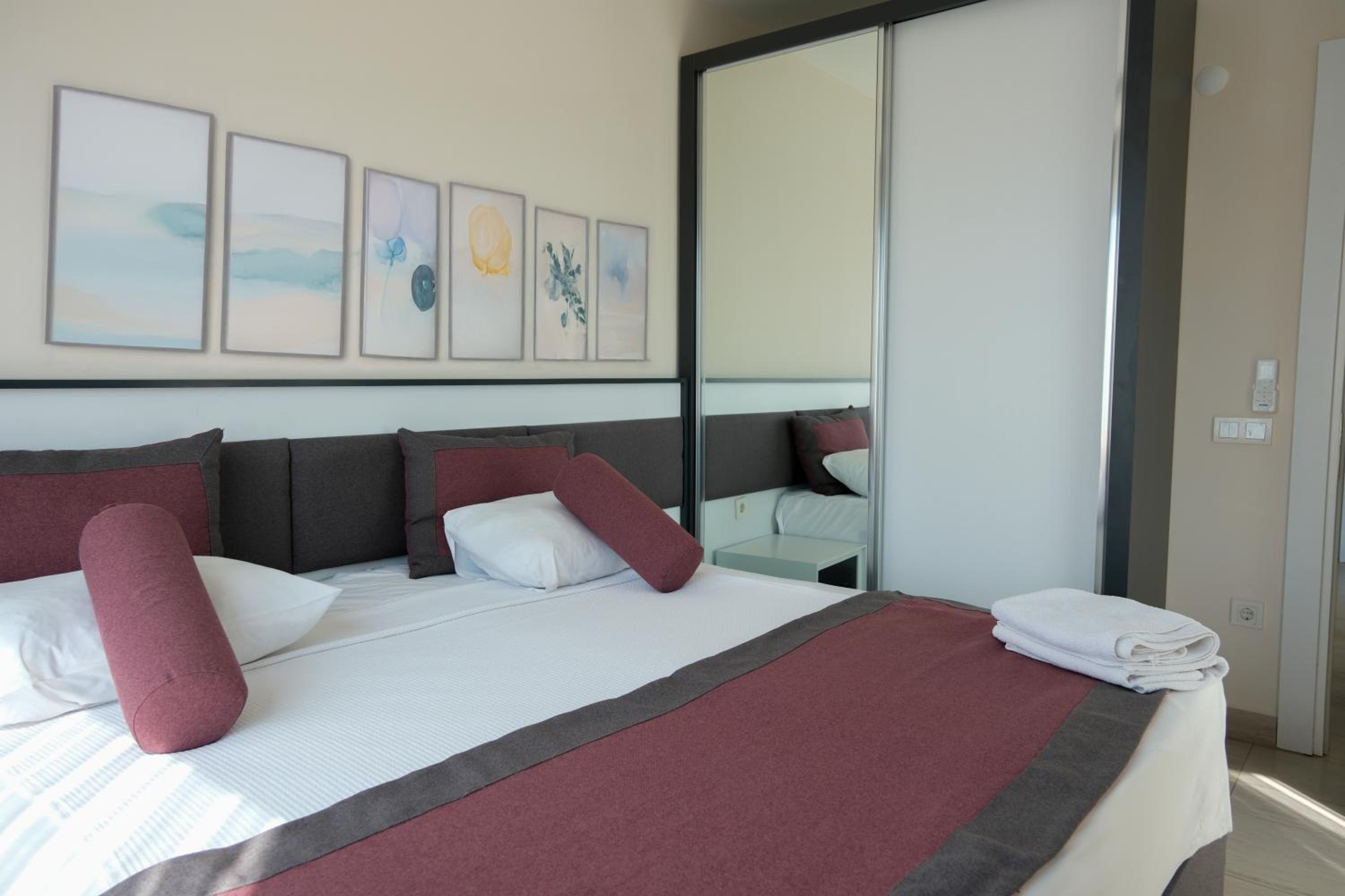 Graf Victor Otel - Image 61