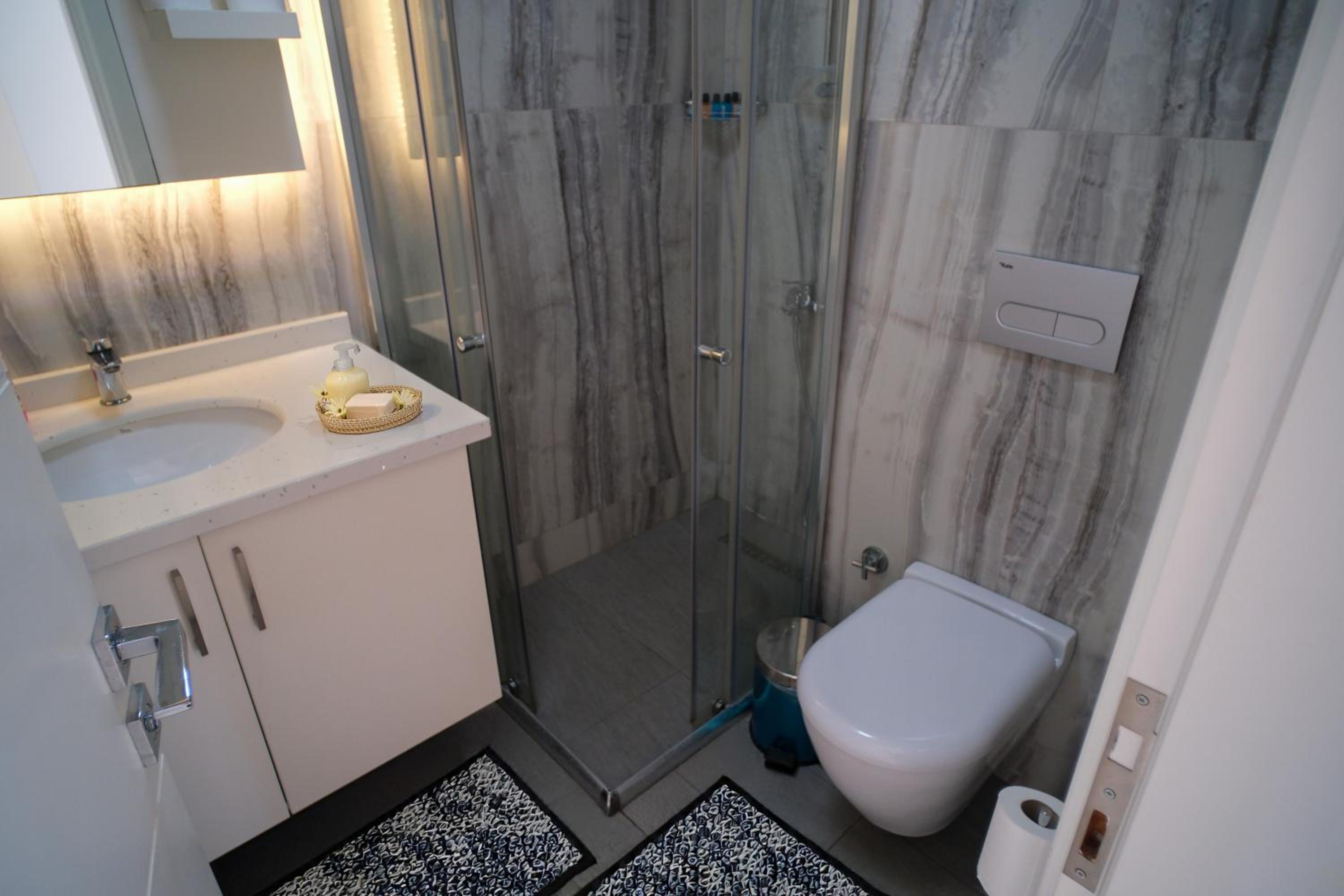 Graf Victor Otel - Image 64