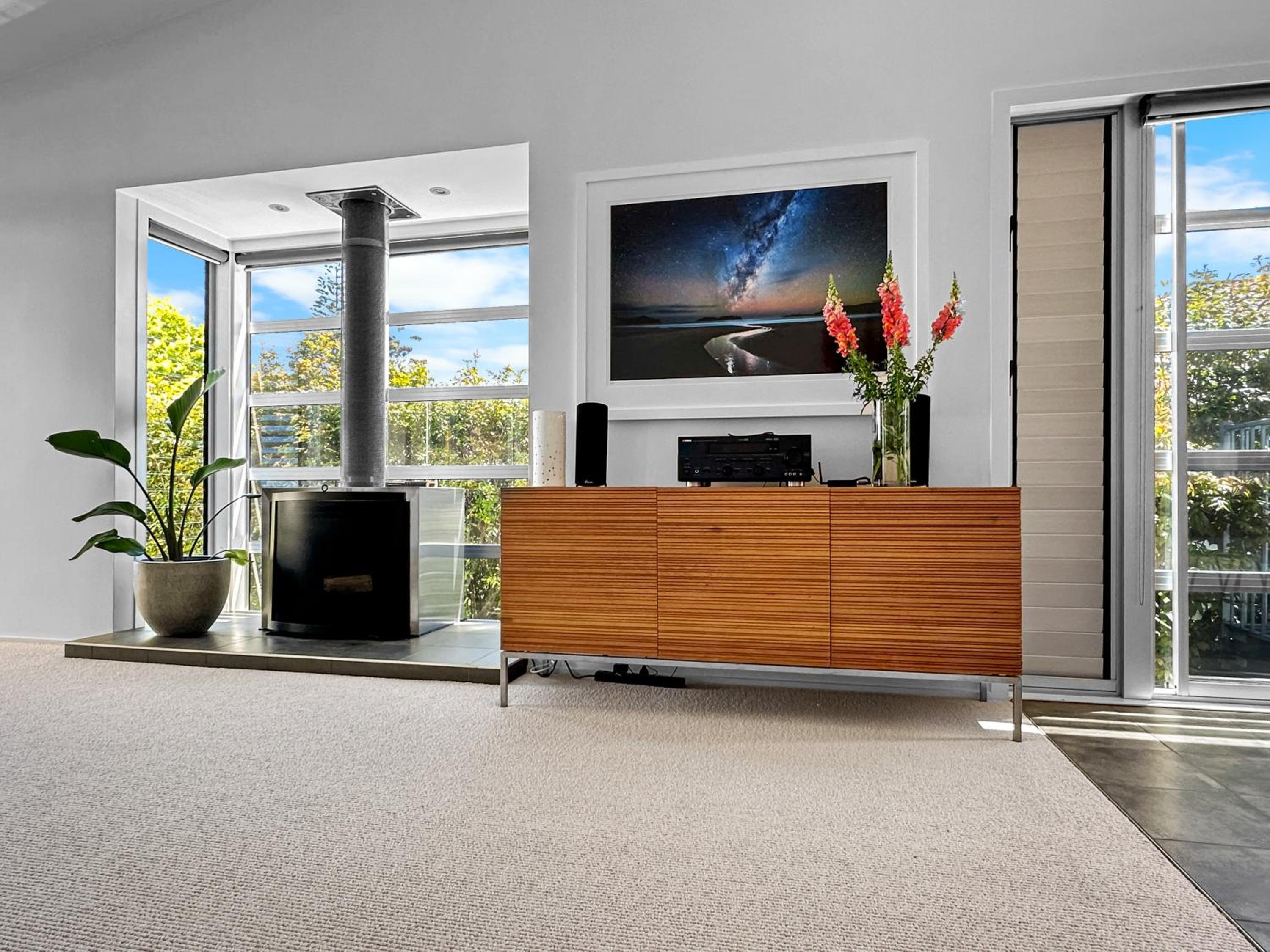 Westmere Wonder l Gorgeous 3 Bed Home inc View view 2