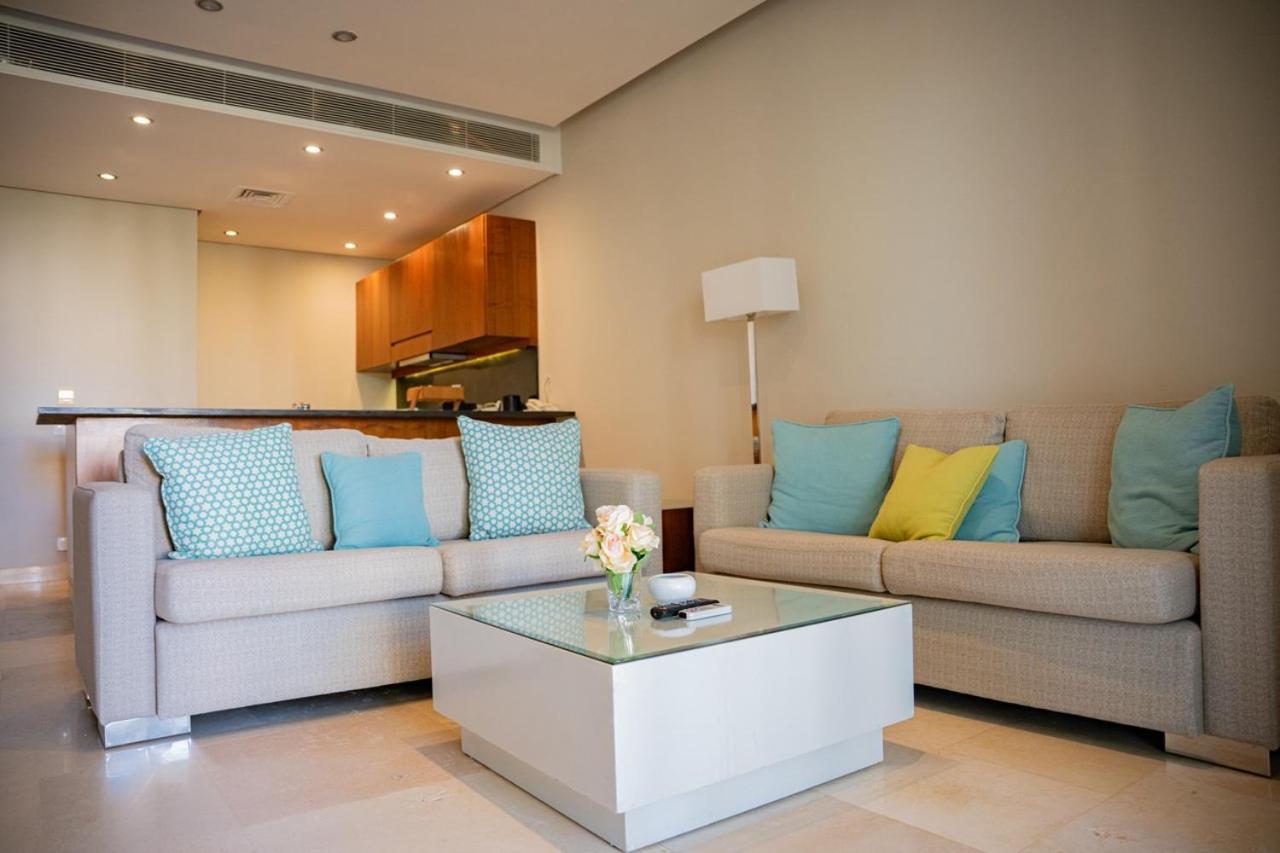 Nayah Stays, Ancient Sands Luxurious Pool Terrace Apartment