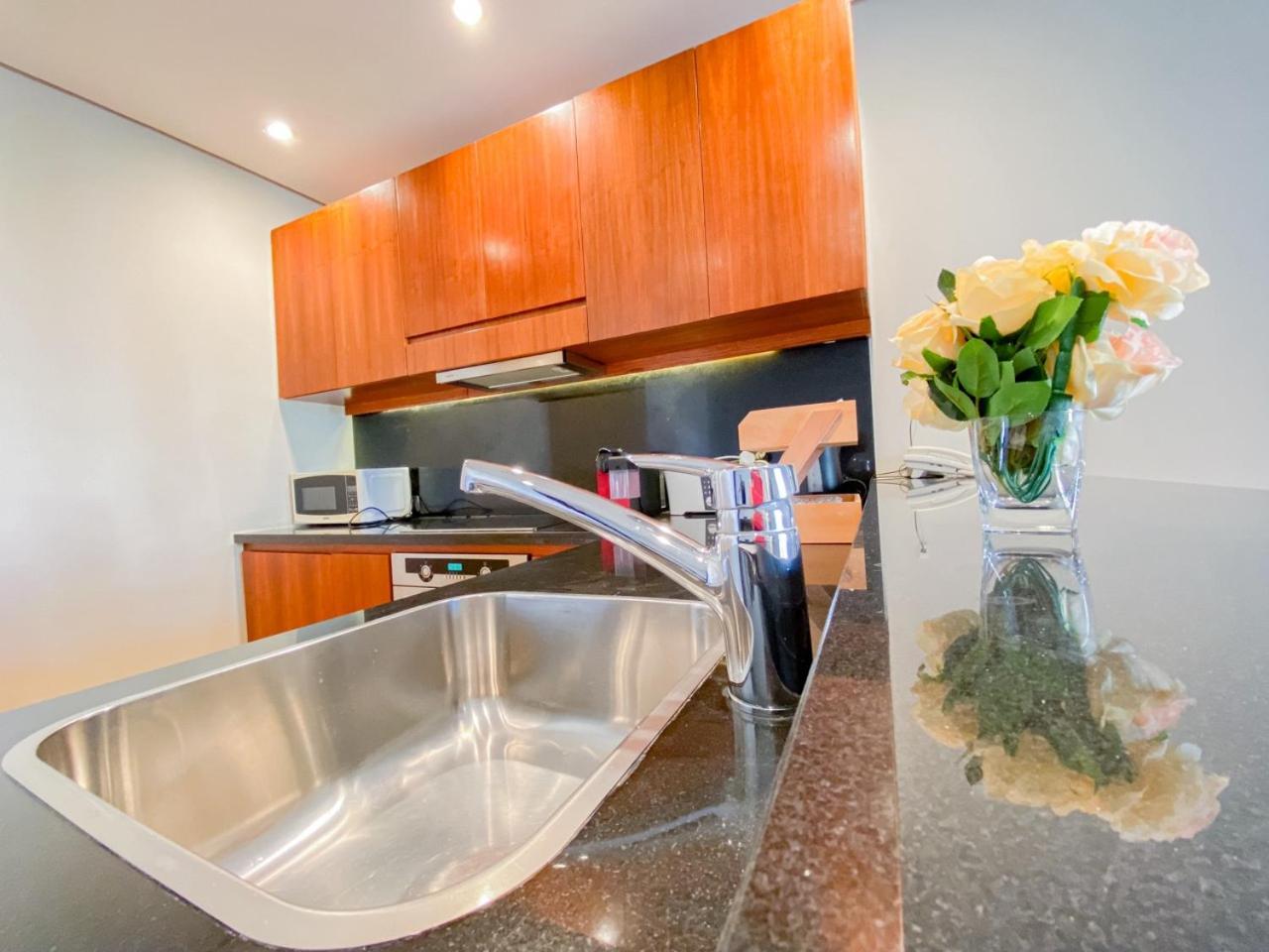 Nayah Stays, Ancient Sands Luxurious Pool Terrace Apartment
