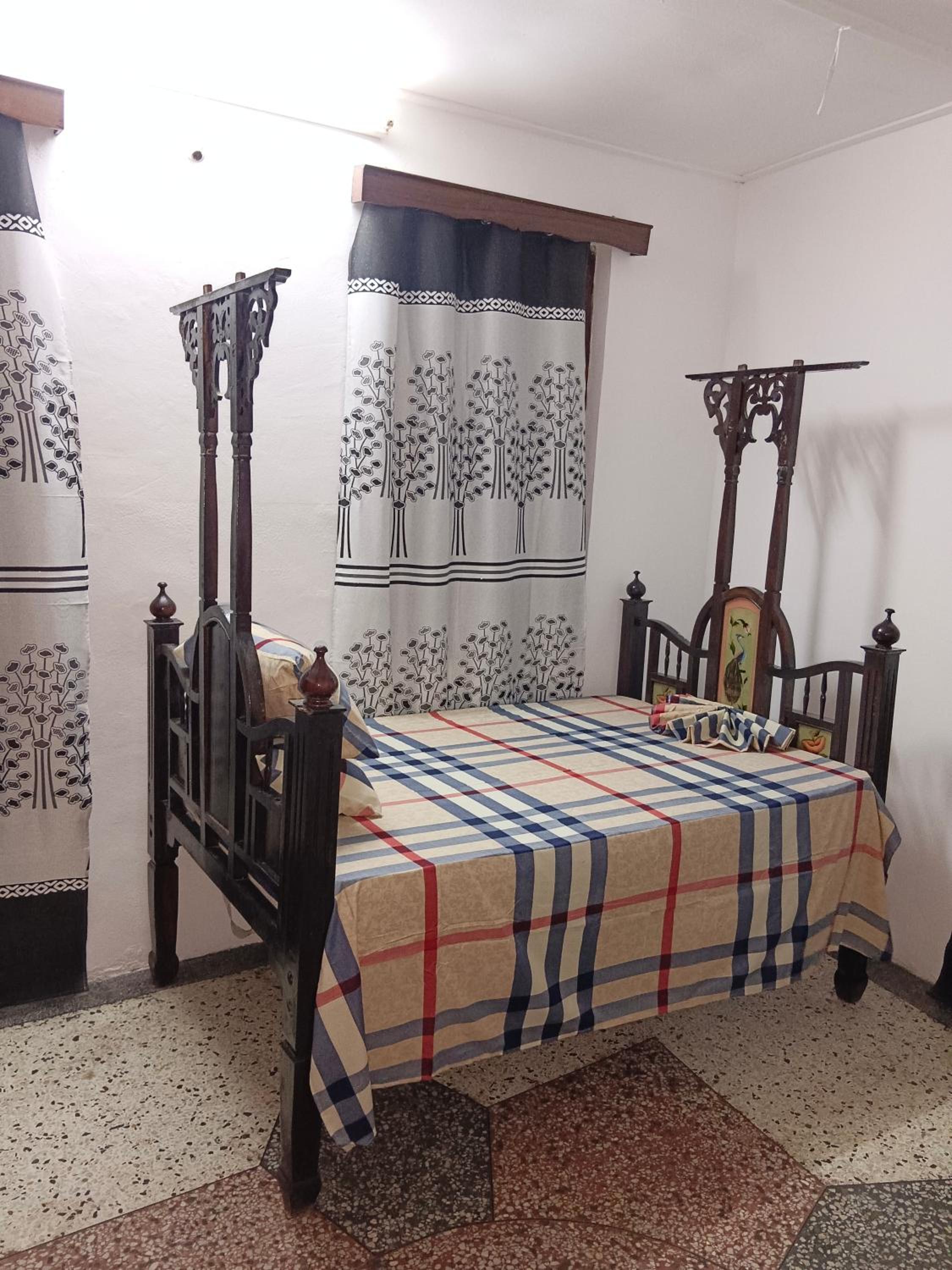 Luhasa second floor apartment