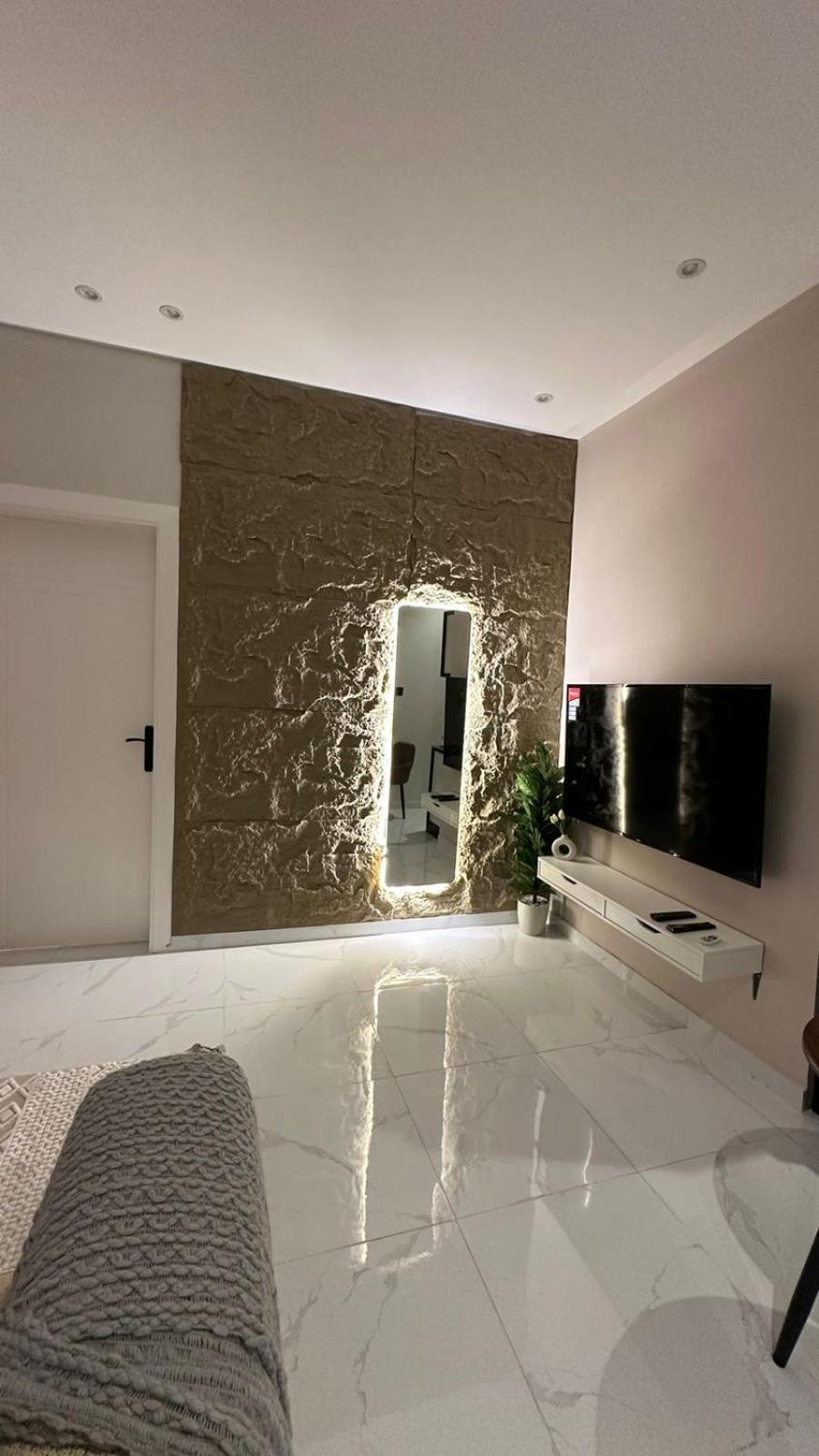 2 bedroom apartment near KAFD