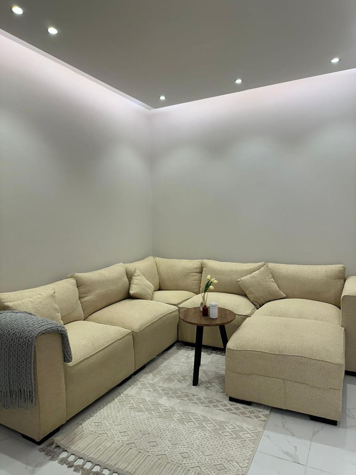 2 bedroom apartment near KAFD