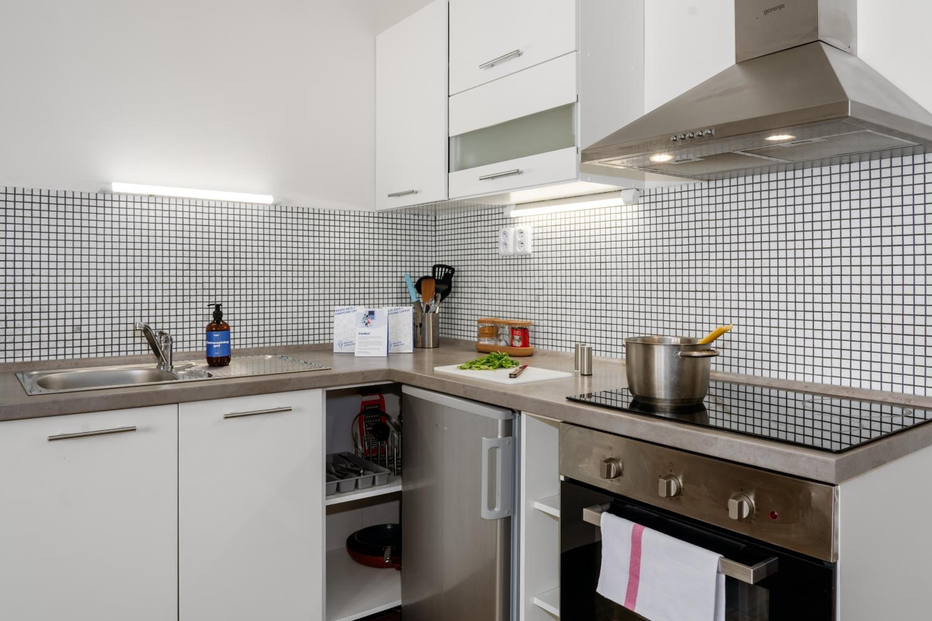 Prague Days - Open-plan Studio Near Vyšehrad Castle