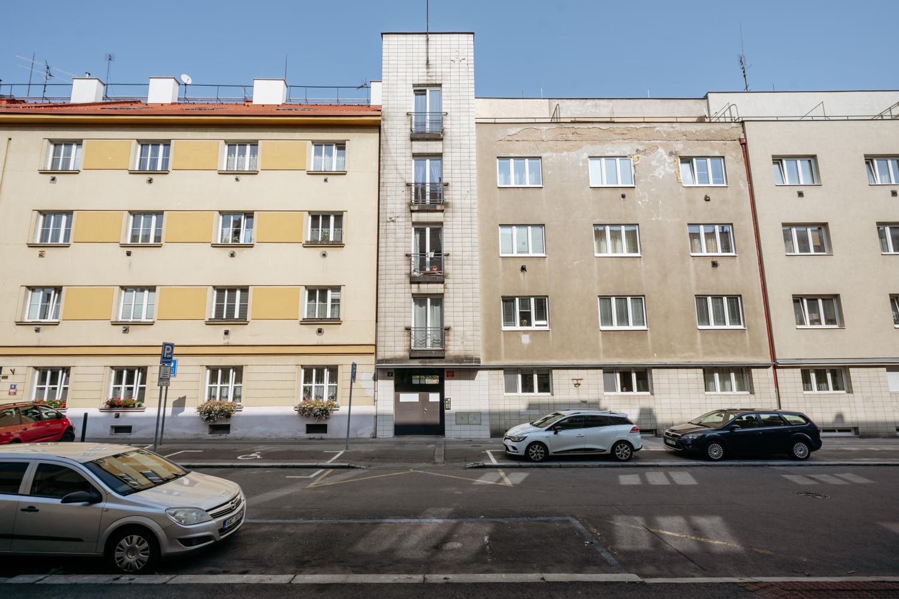 Prague Days - Open-plan Studio Near Vyšehrad Castle
