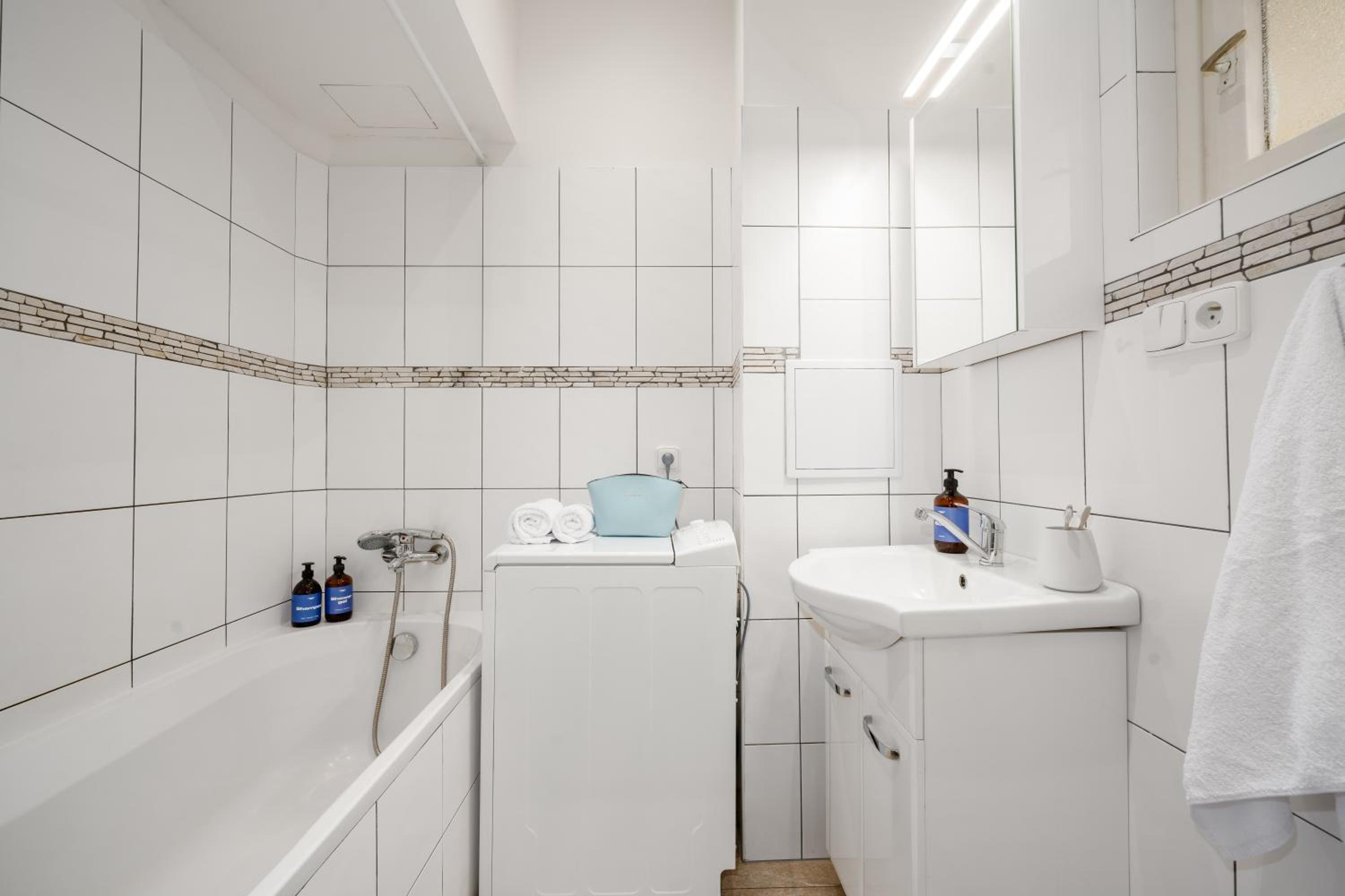 Prague Days - Open-plan Studio Near Vyšehrad Castle