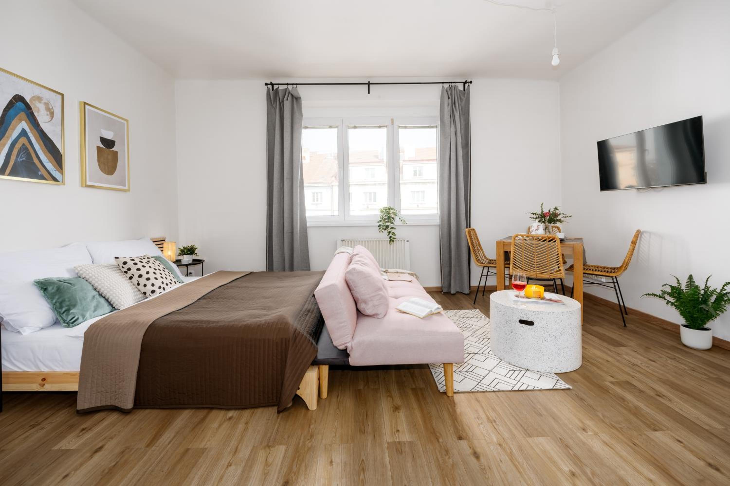 Prague Days - Open-plan Studio Near Vyšehrad Castle