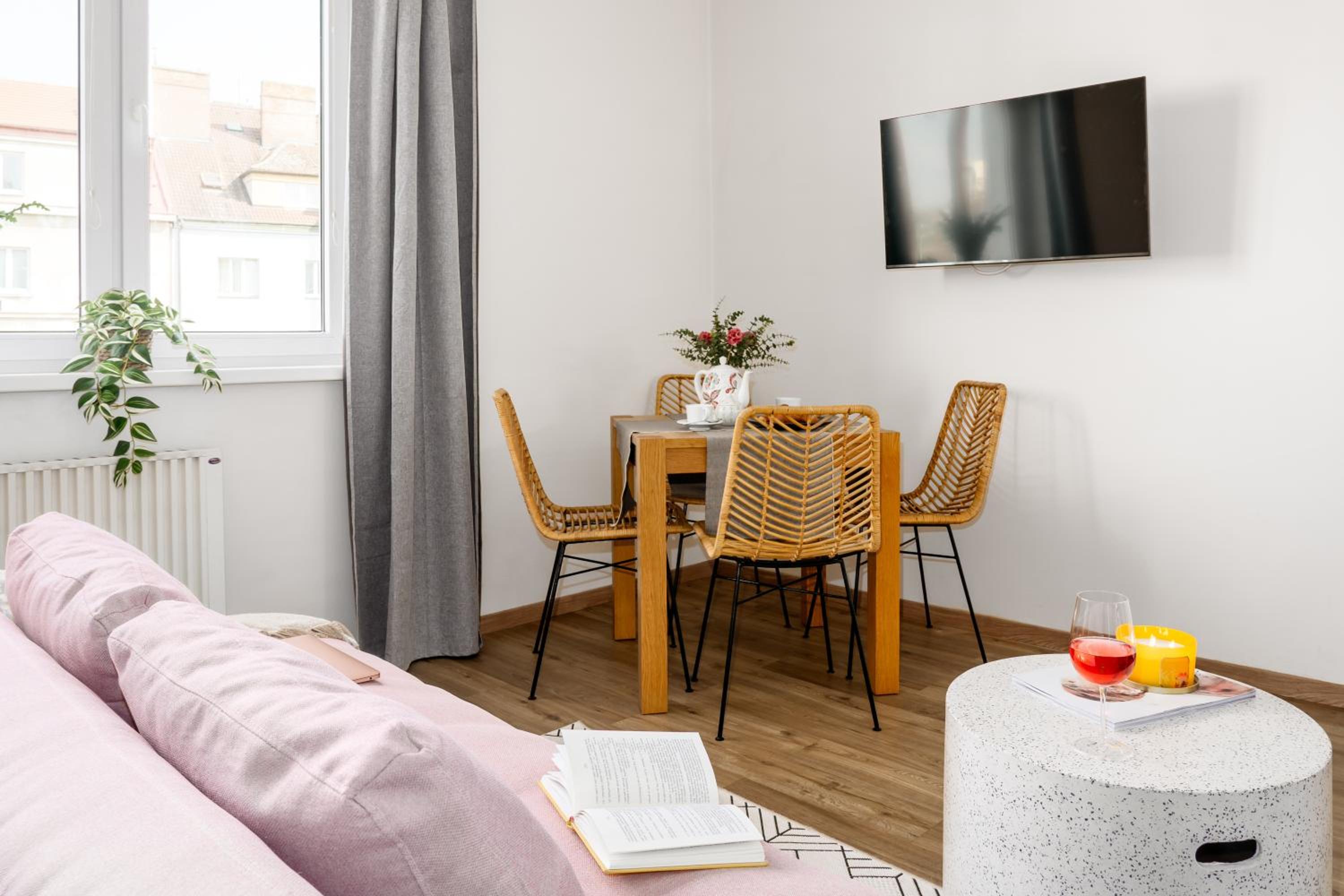 Prague Days - Open-plan Studio Near Vyšehrad Castle