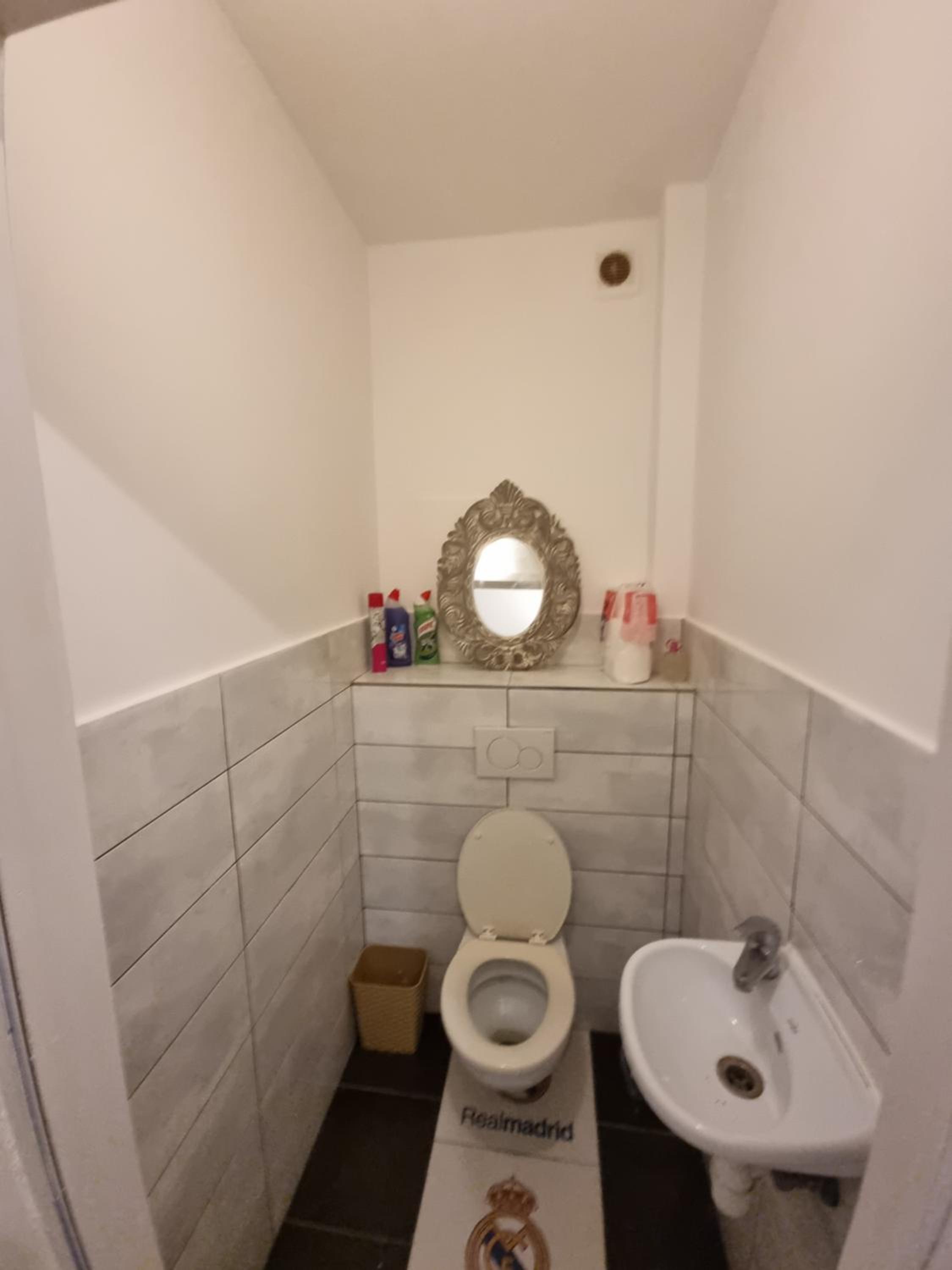 ApartChazal
