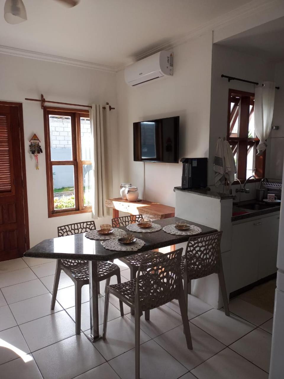 Apartamento 3 quartos Duplex na Praia Taperapuan, 400 metros da praia