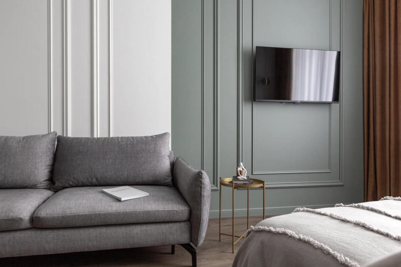 Marc & spacious and bright