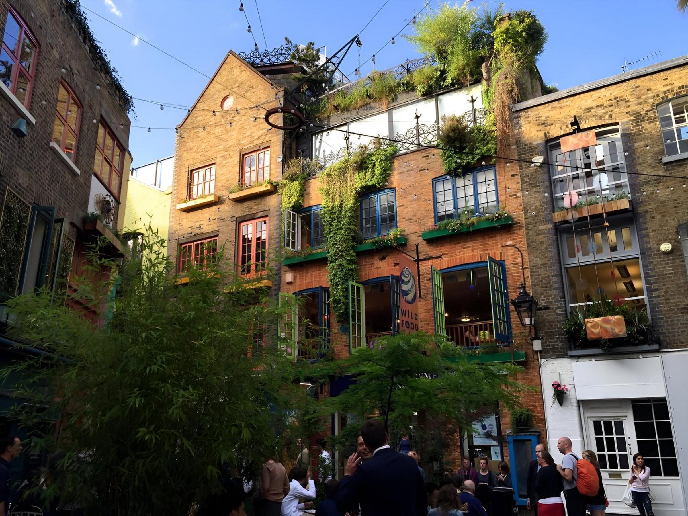 Covent Garden 2BR - Urban Chic Apartment