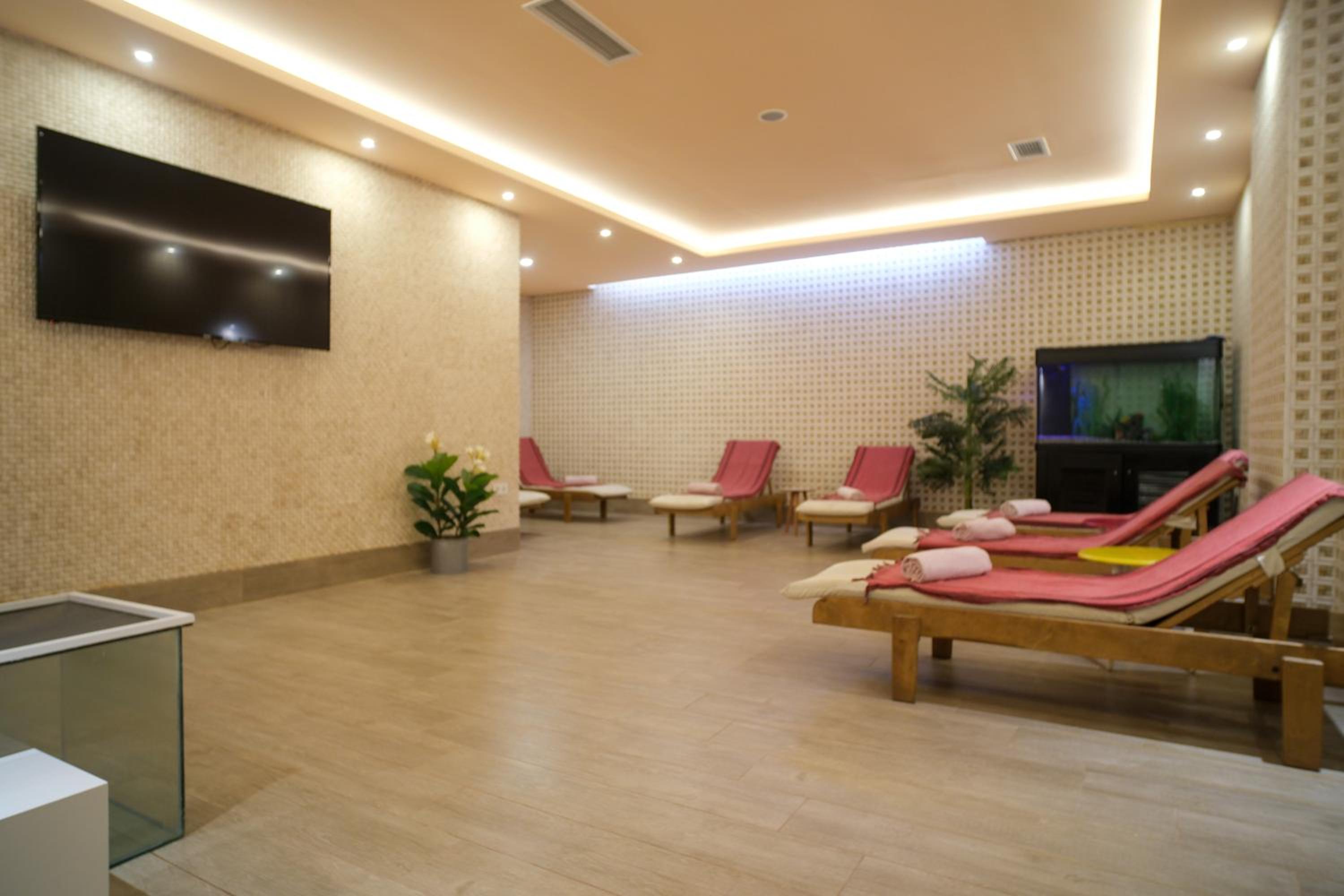 Graf Victor Otel - Image 80