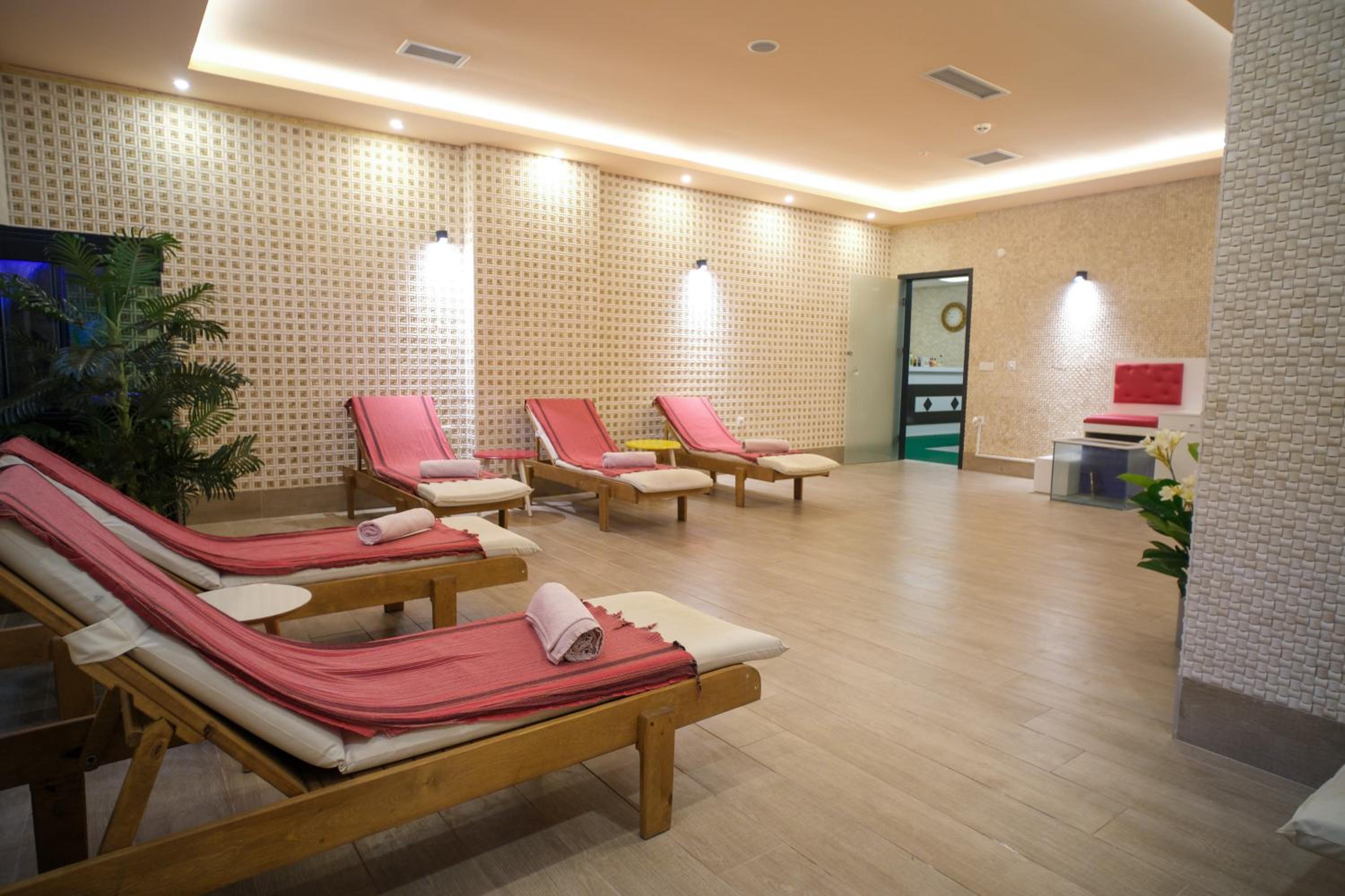 Graf Victor Otel - Image 77