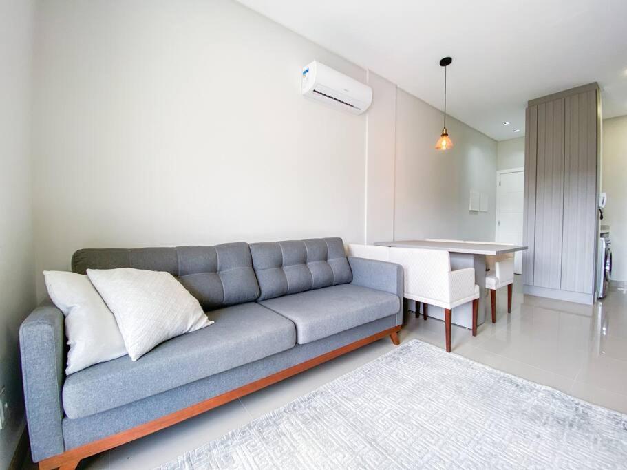 Apartamento sofisticado na Praia de Palmas - 0120