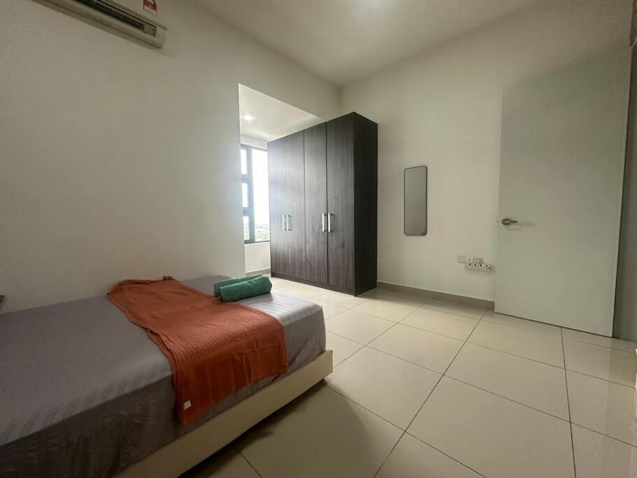 Condo Puchong Free WiFi & Netflix photo 6