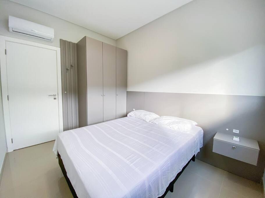 Apartamento incrível para férias em família - 0121
