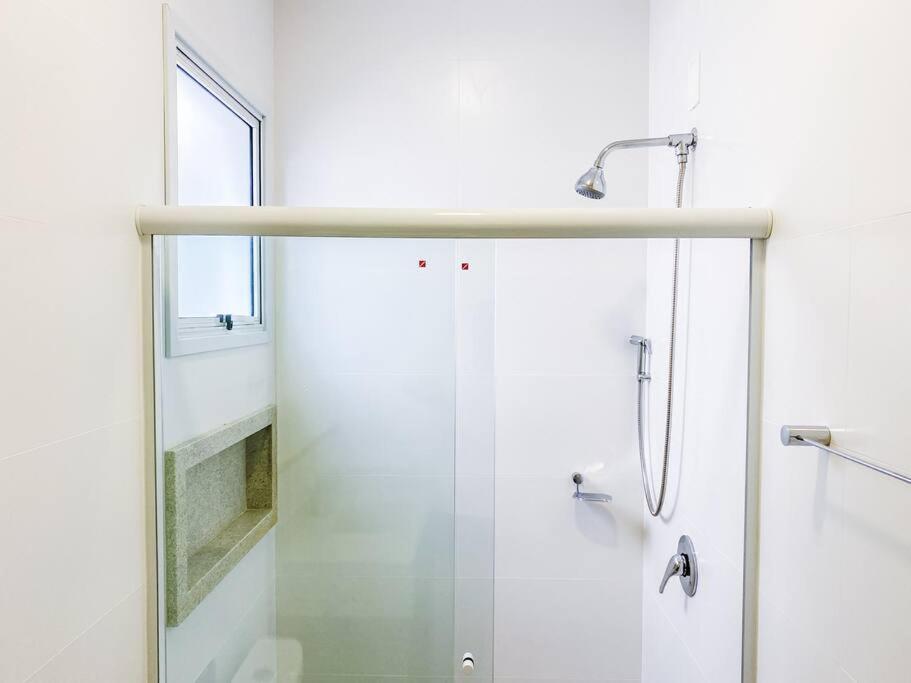 Apartamento incrível para férias em família - 0121