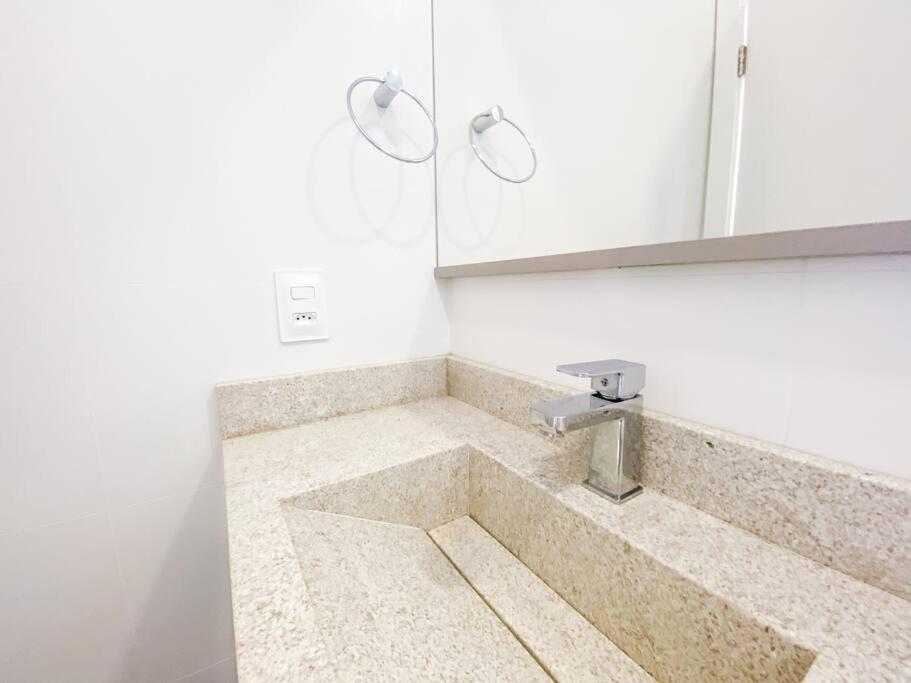 Apartamento incrível para férias em família - 0121