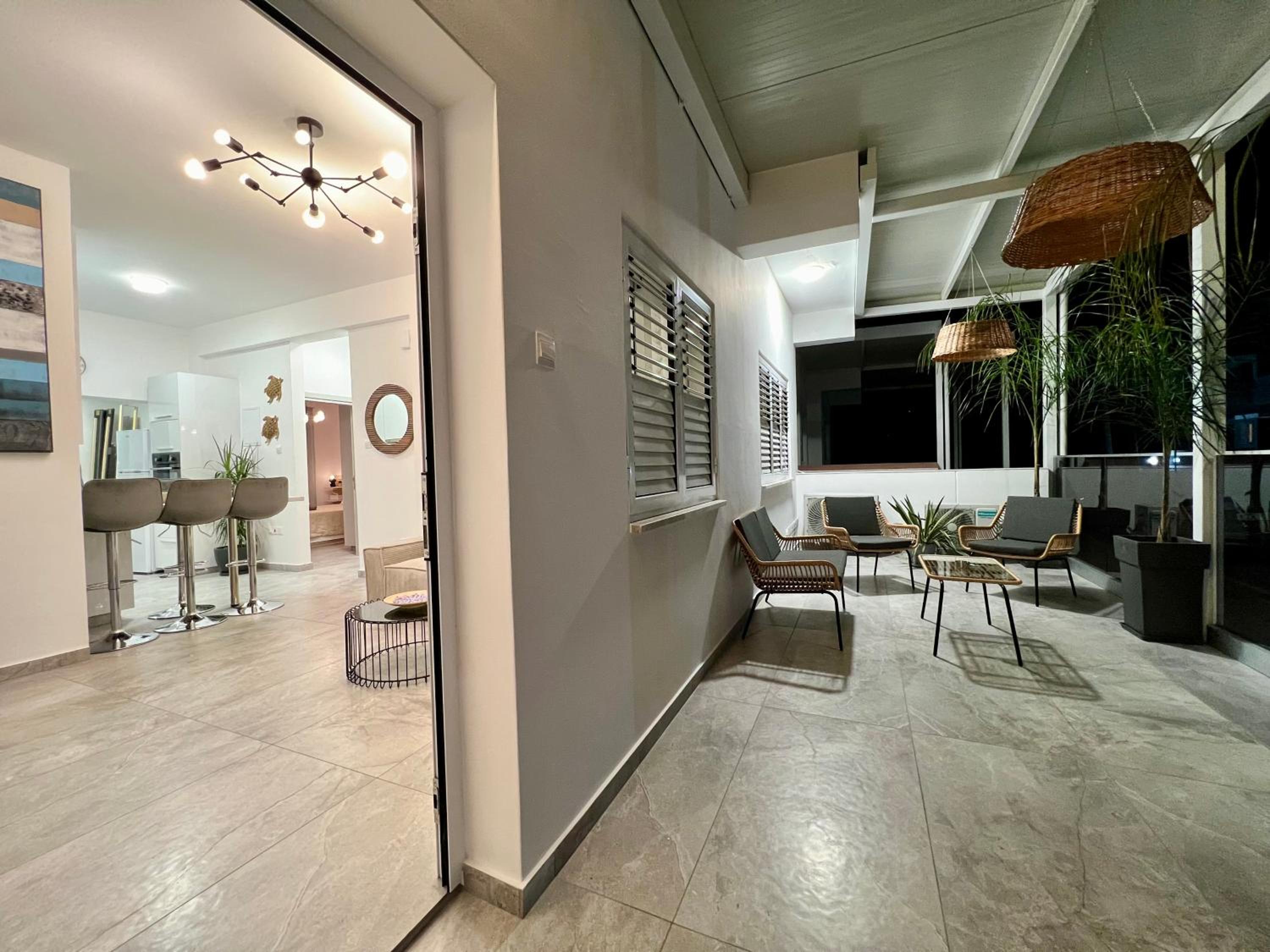 FatCow Beach Apartment