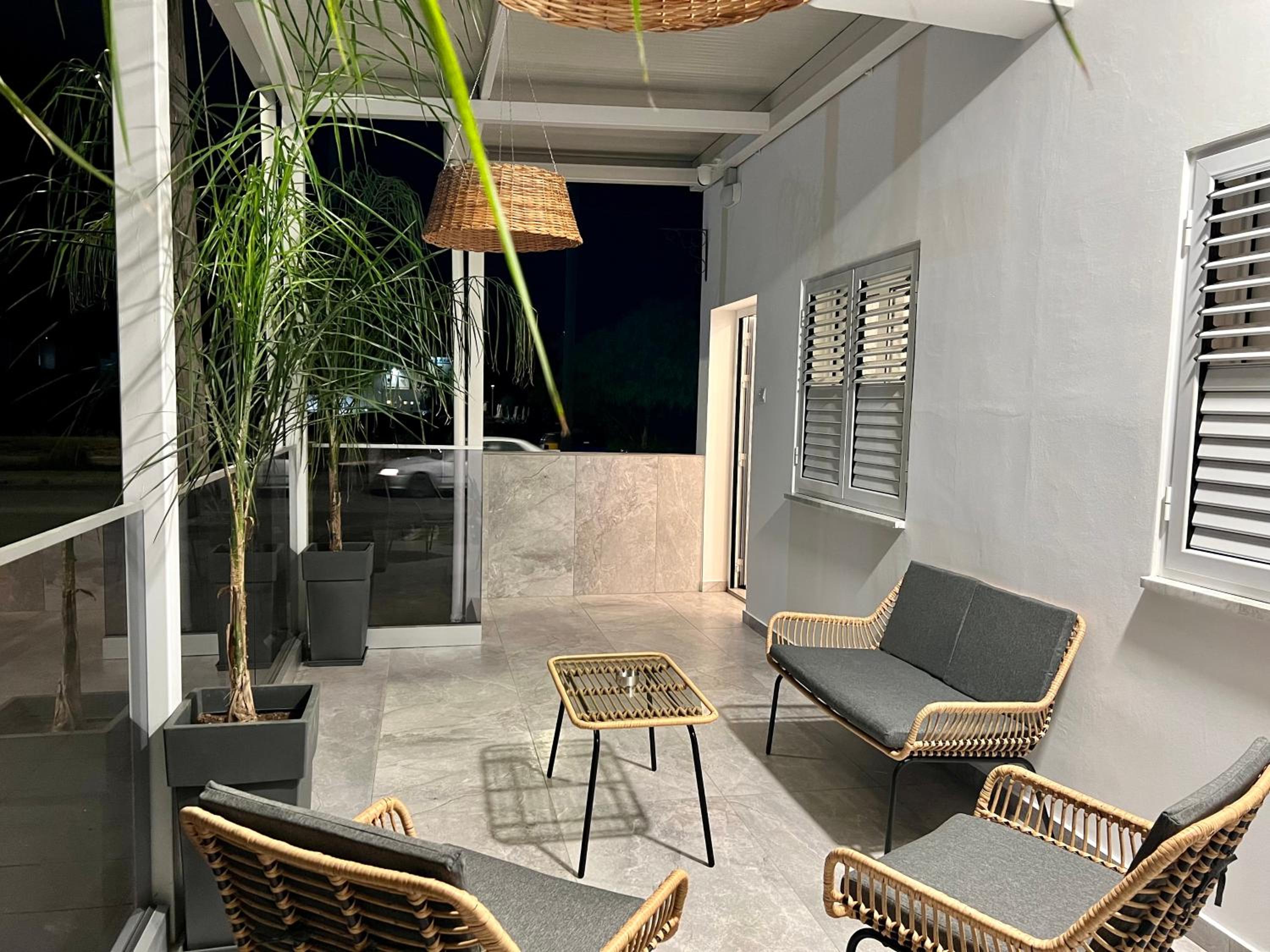 FatCow Beach Apartment