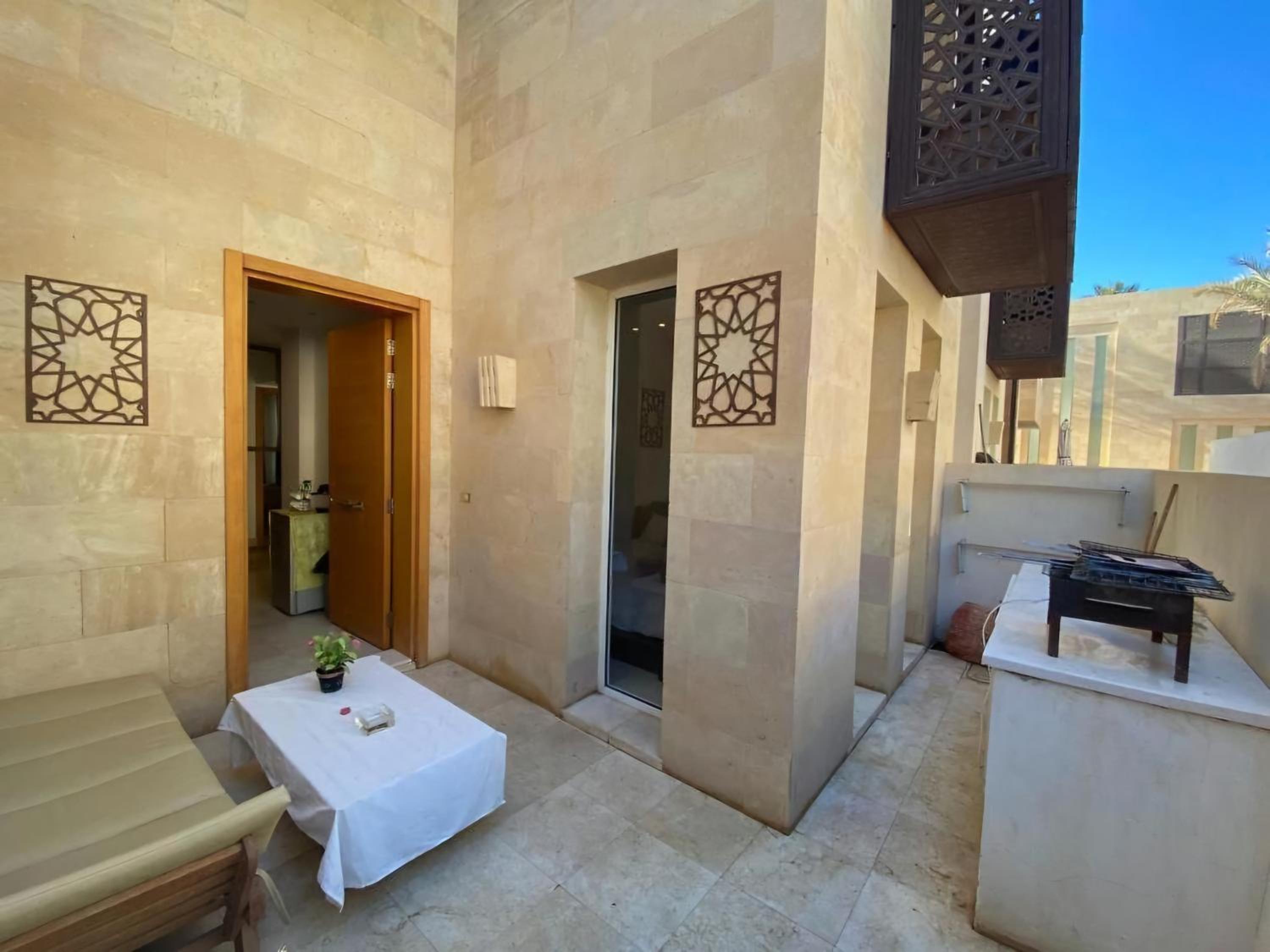 Amazing Pool View Apartment in Scarab Club El Gouna