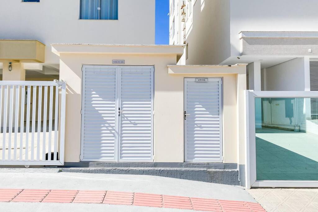 Apartamento vista mar na Praia de Palmas - 0124