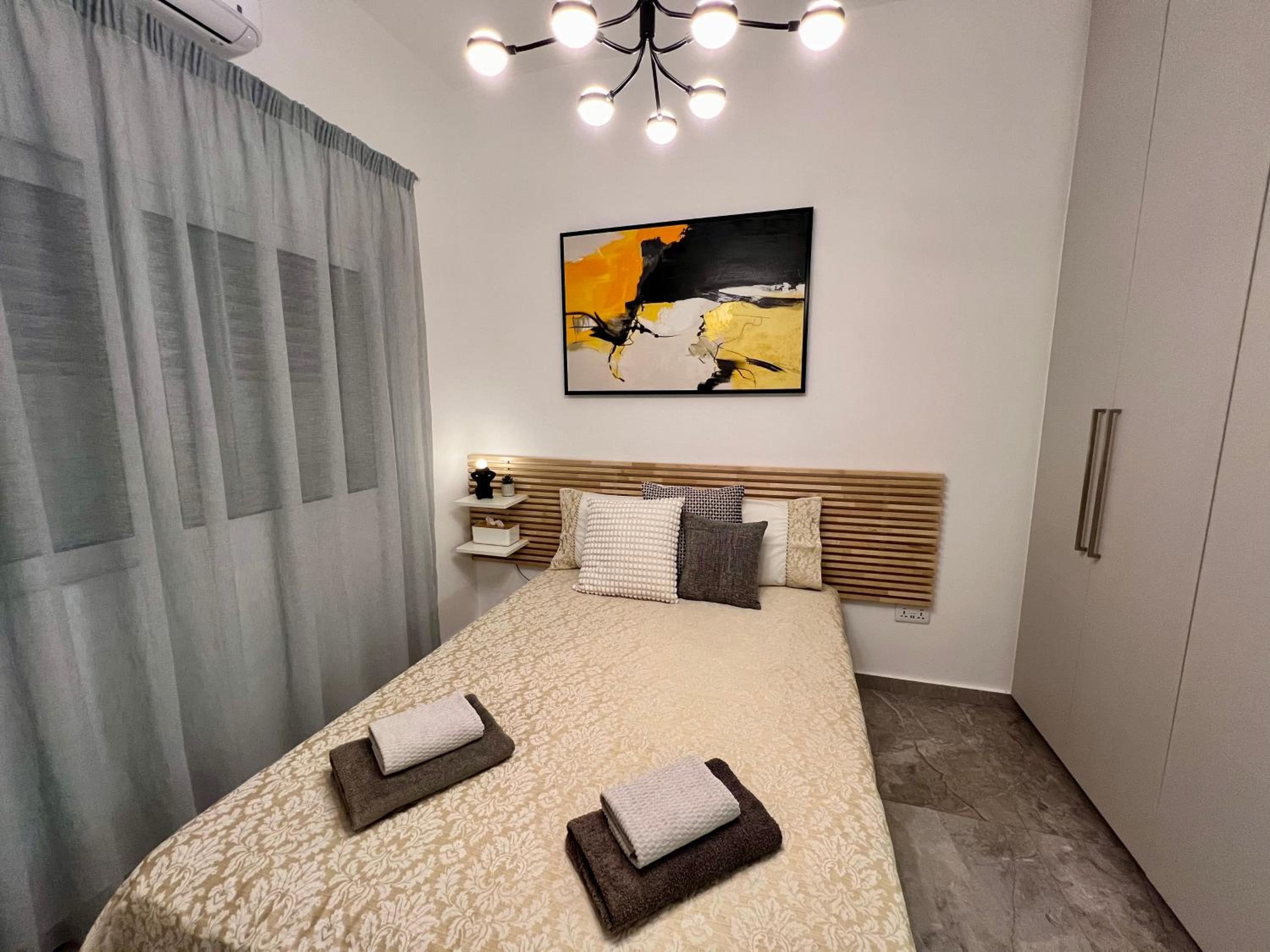 FatCow Beach Apartment