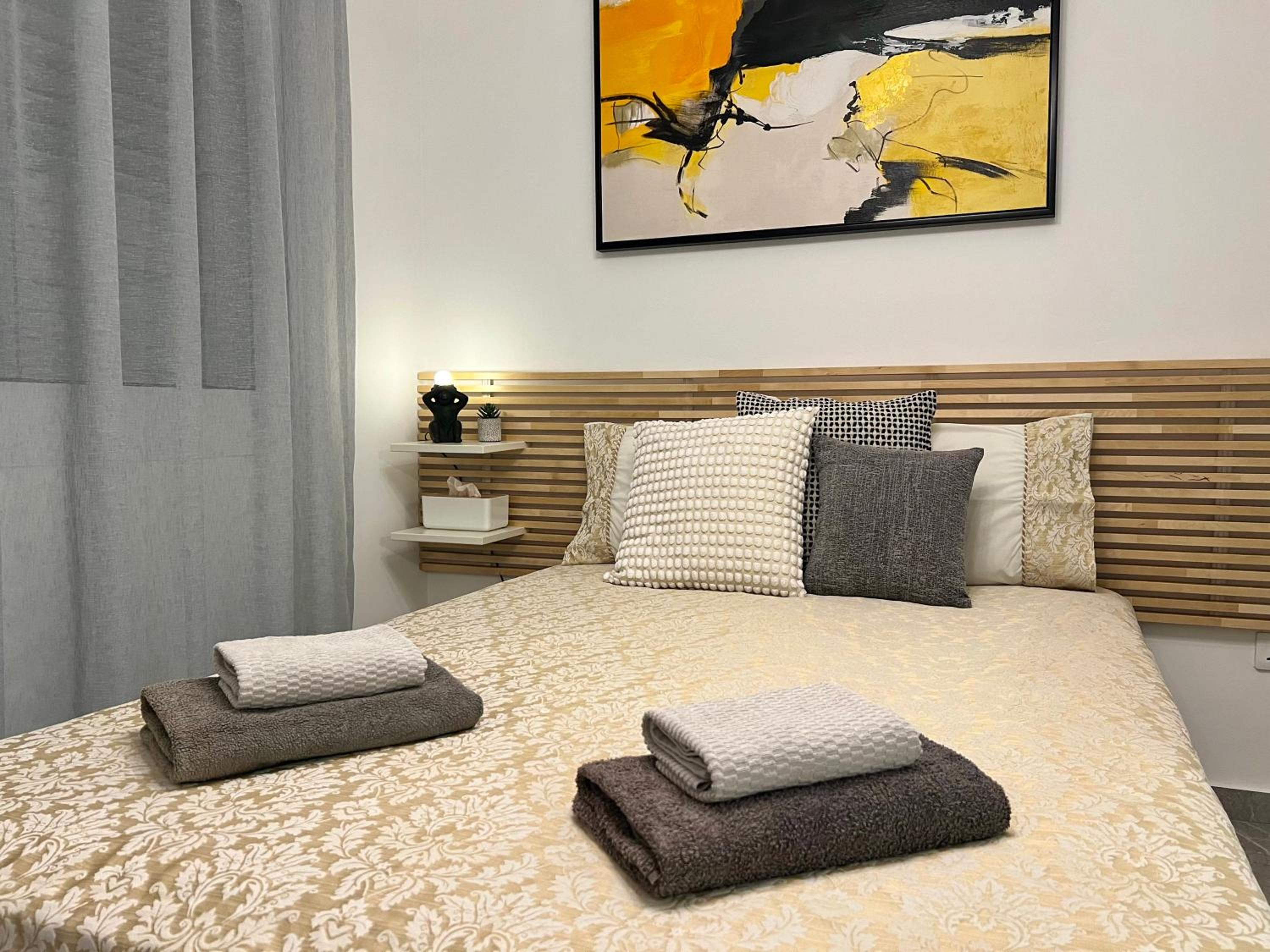 FatCow Beach Apartment