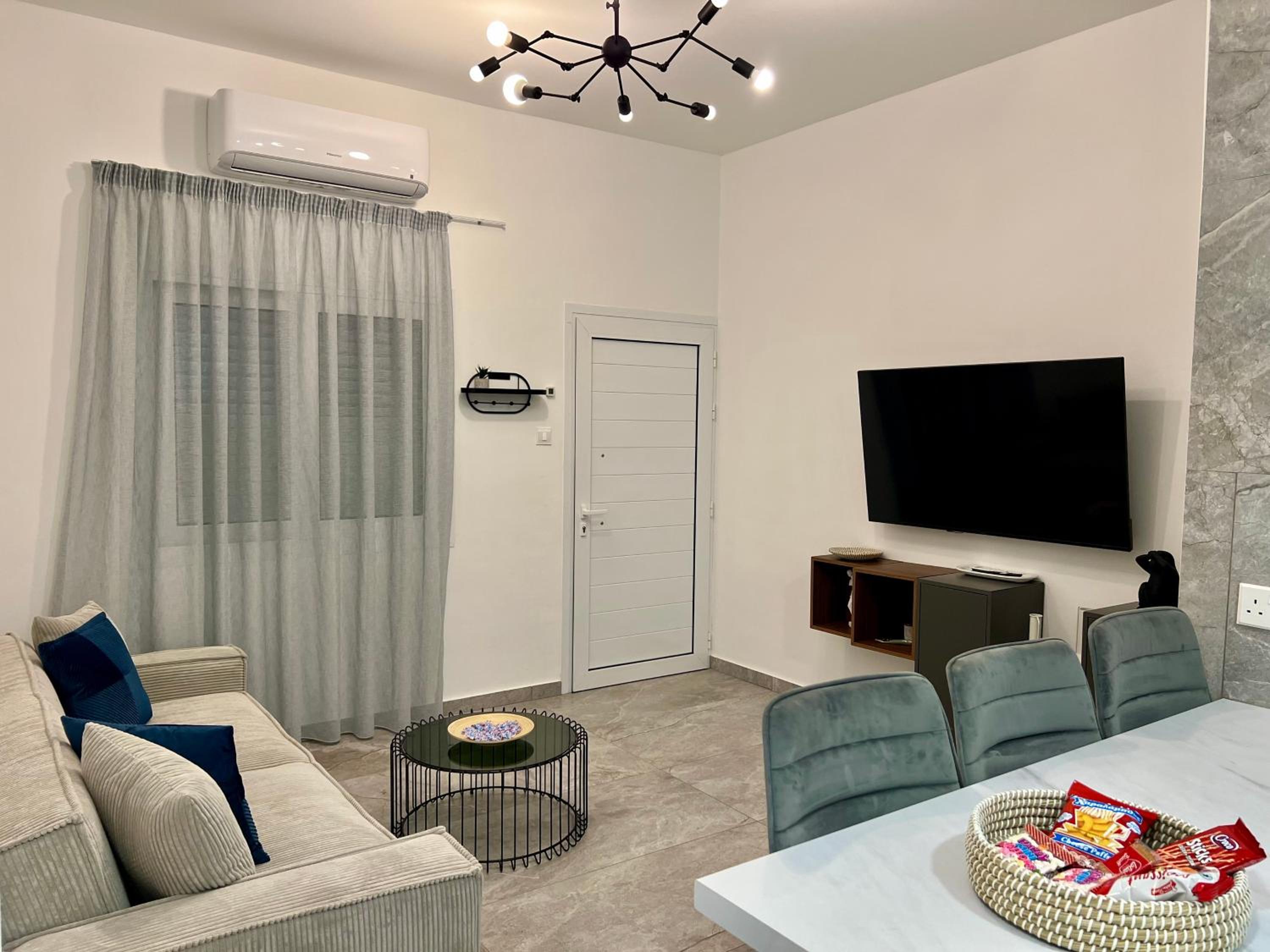 FatCow Beach Apartment